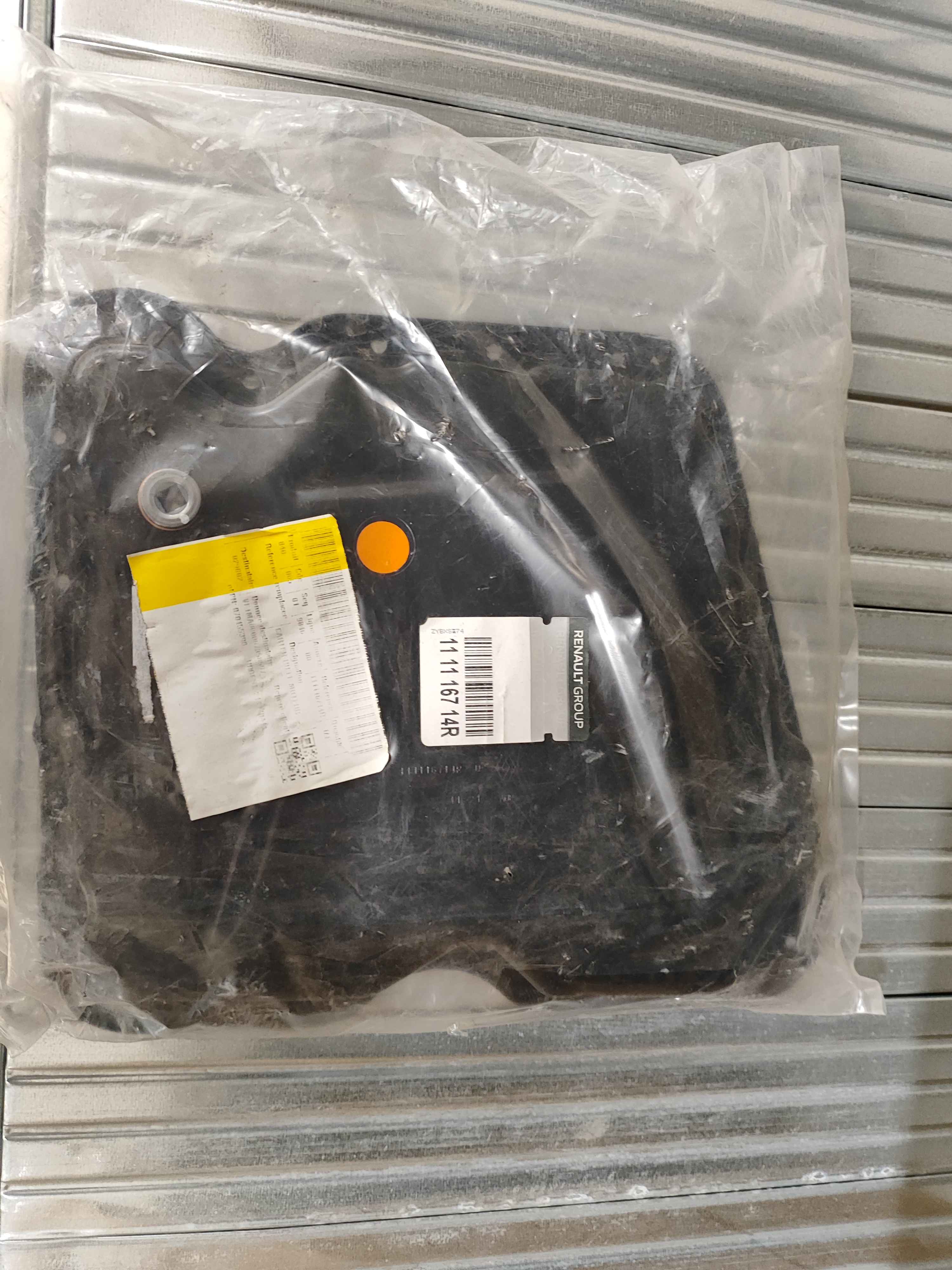 RENAULT 111116714R