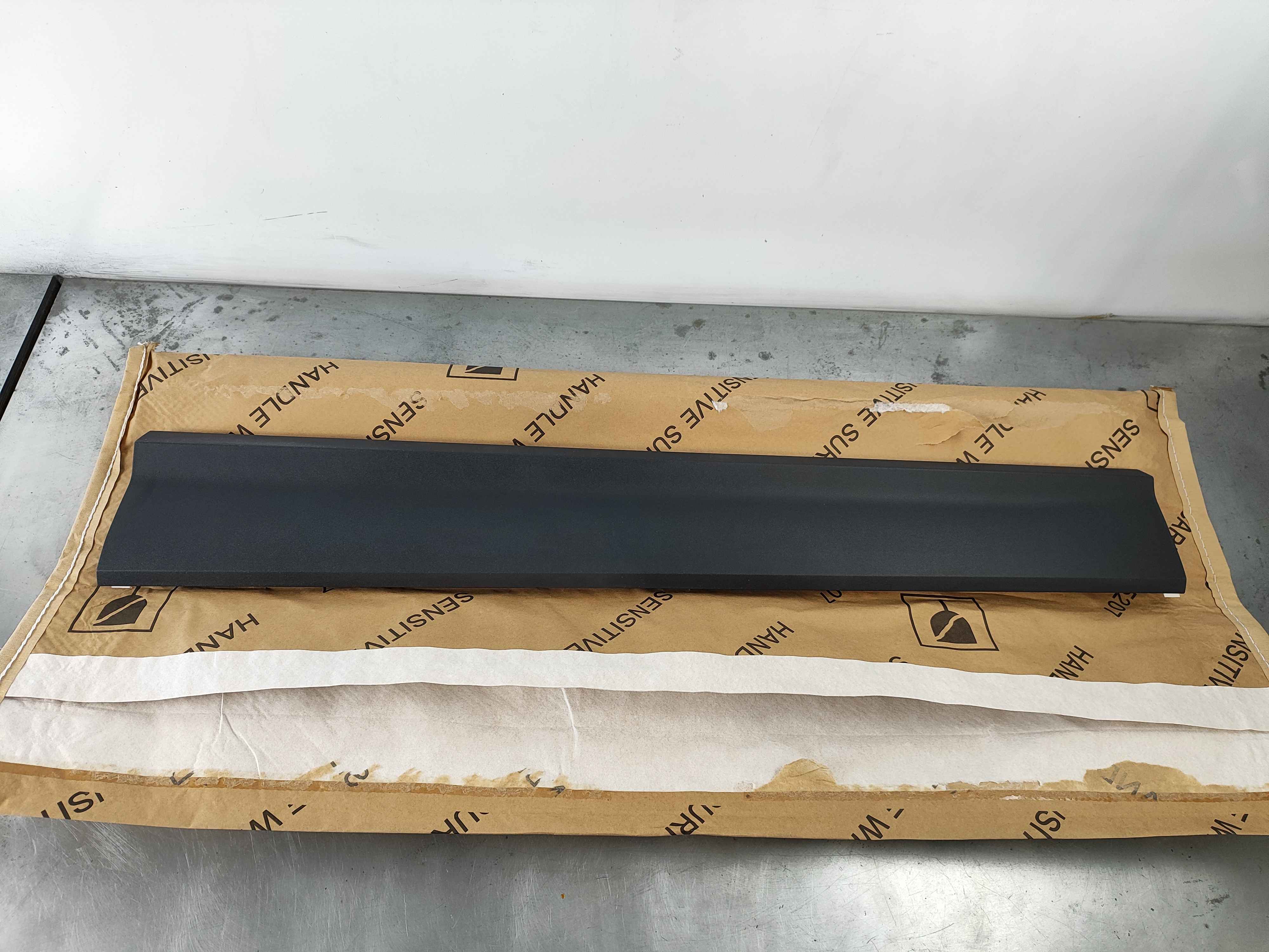 Cover for door anthracite Audi Q2 81