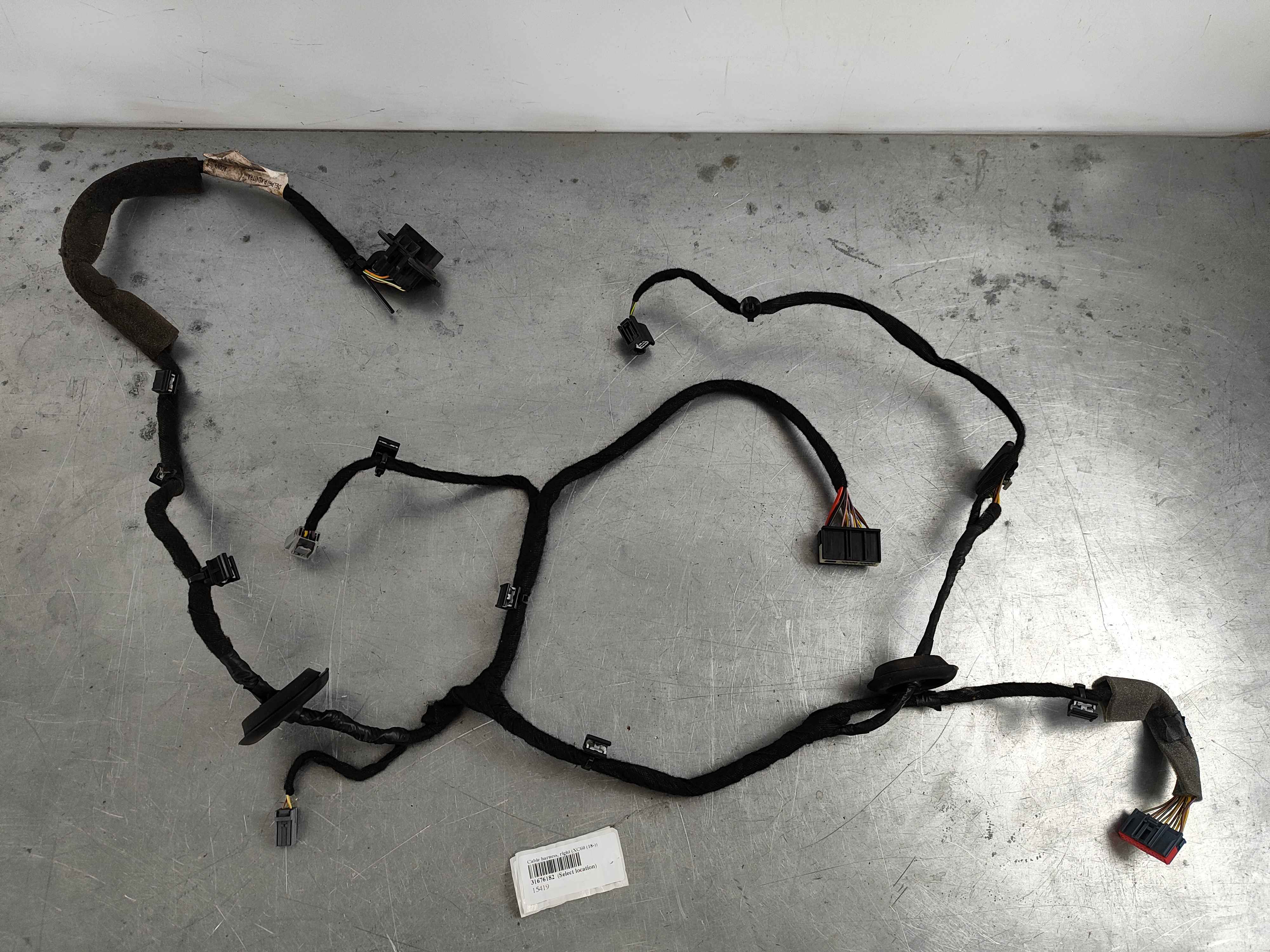 Cable harness, right (XC60 (18-))