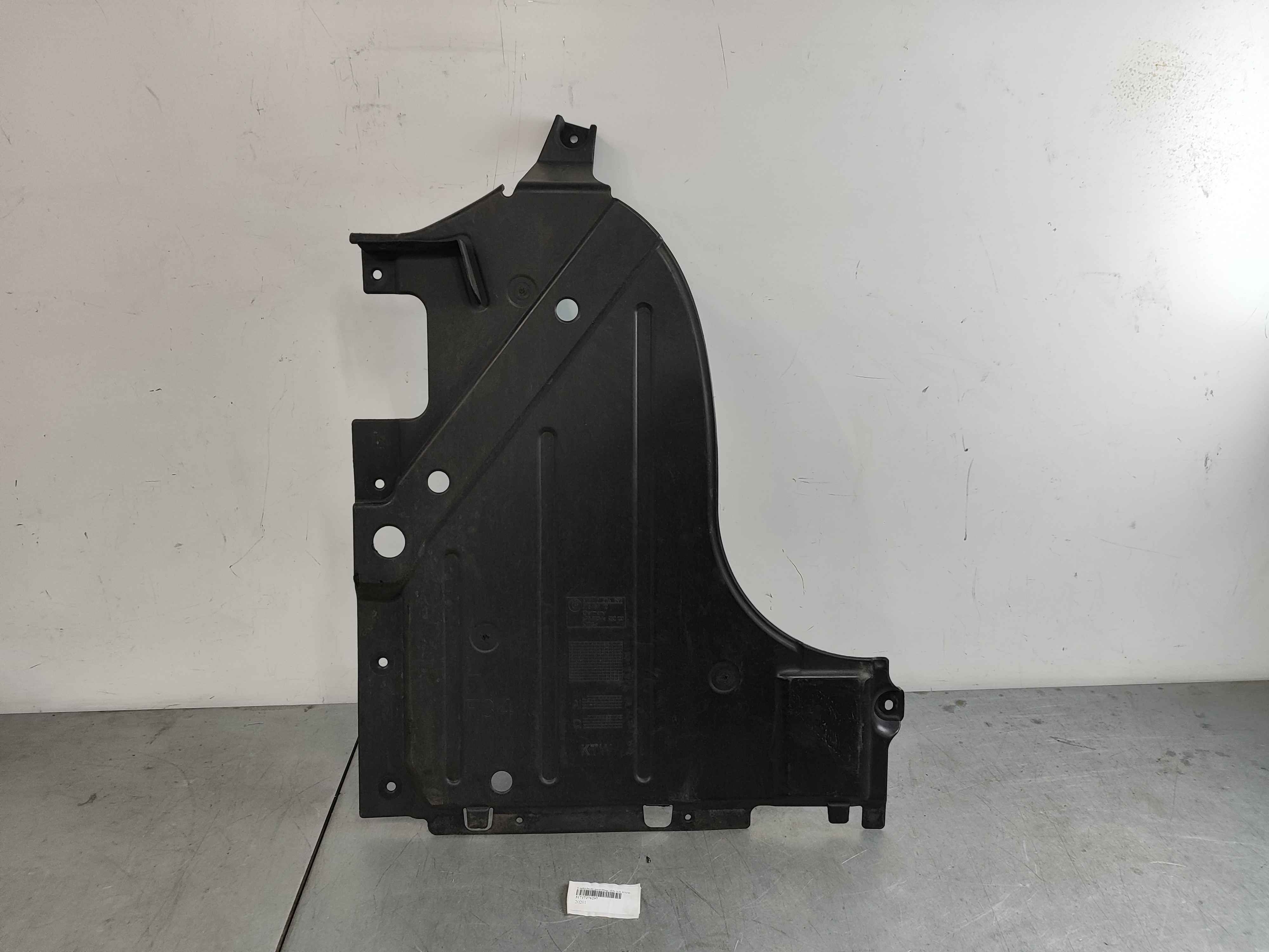 Underbody panelling, side left BMW
