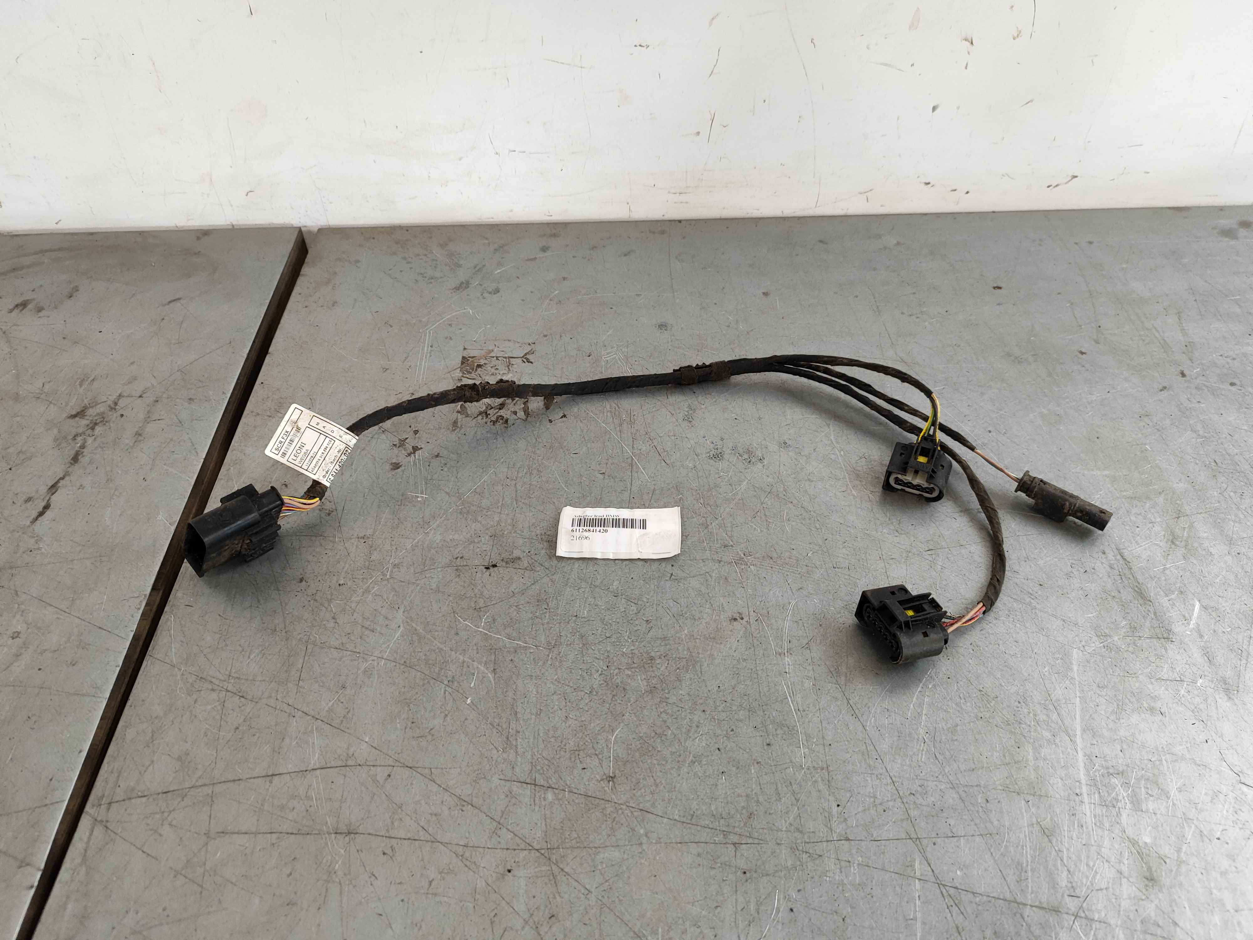 Adapter lead BMW