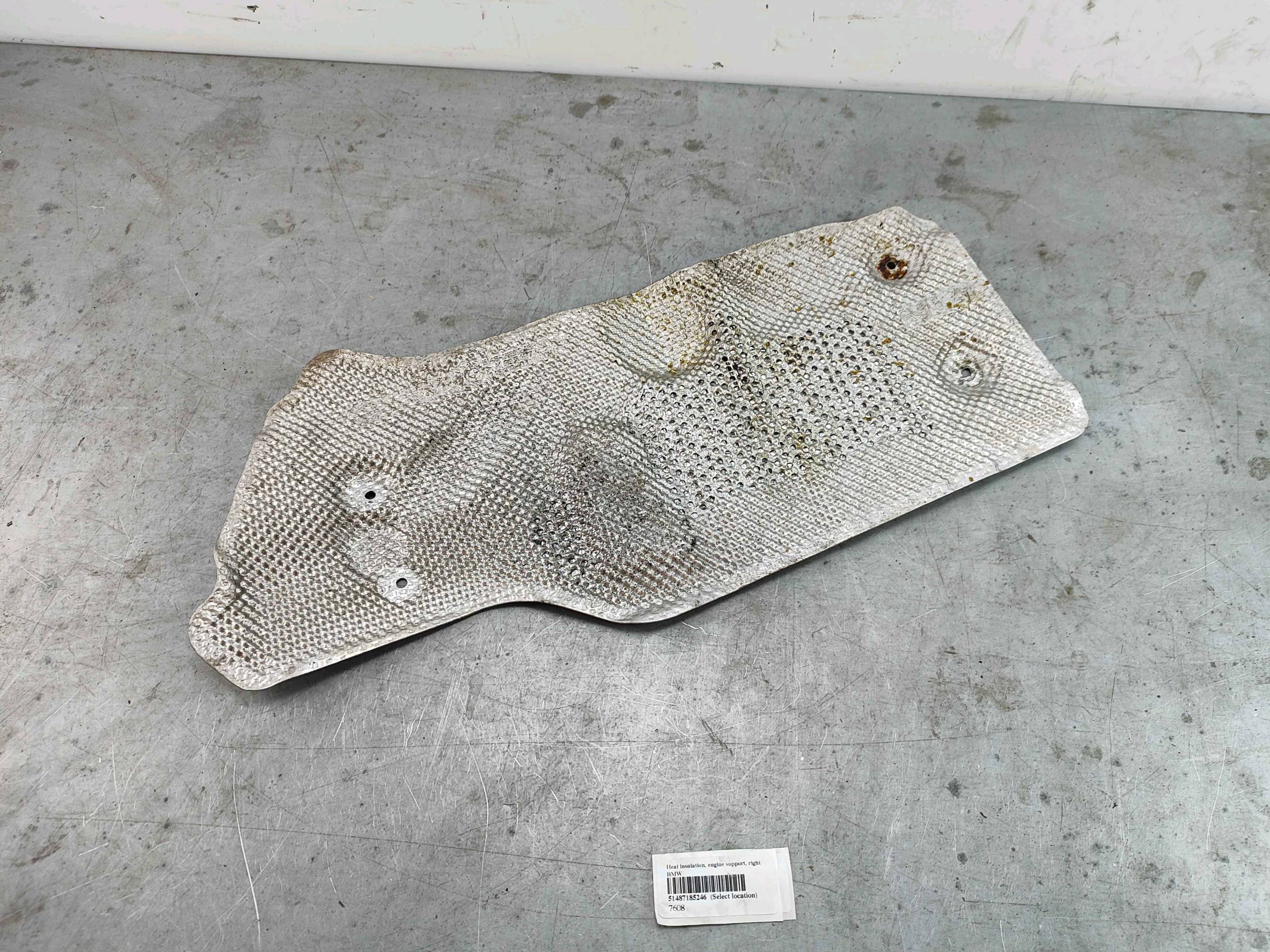 Heat insulation, engine support, right BMW