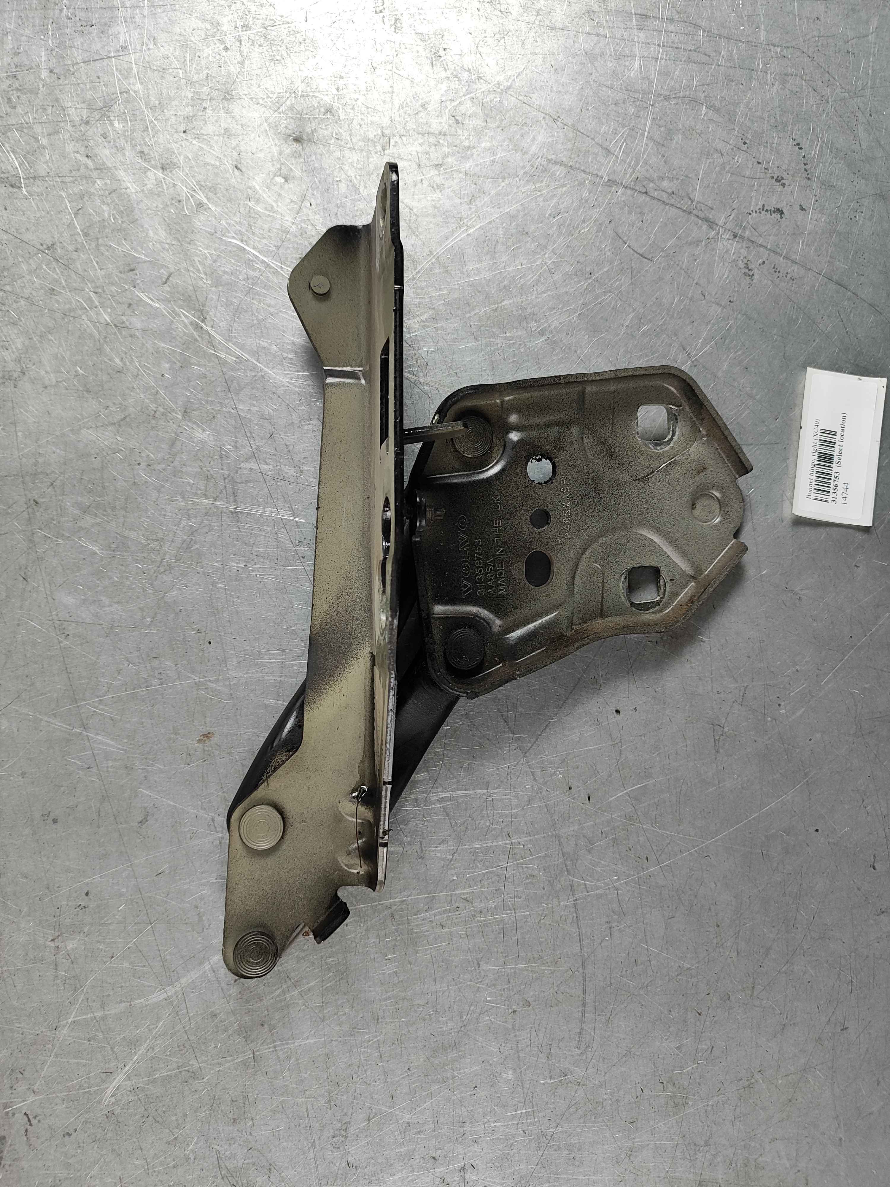 Bonnet hinge, right (XC40)