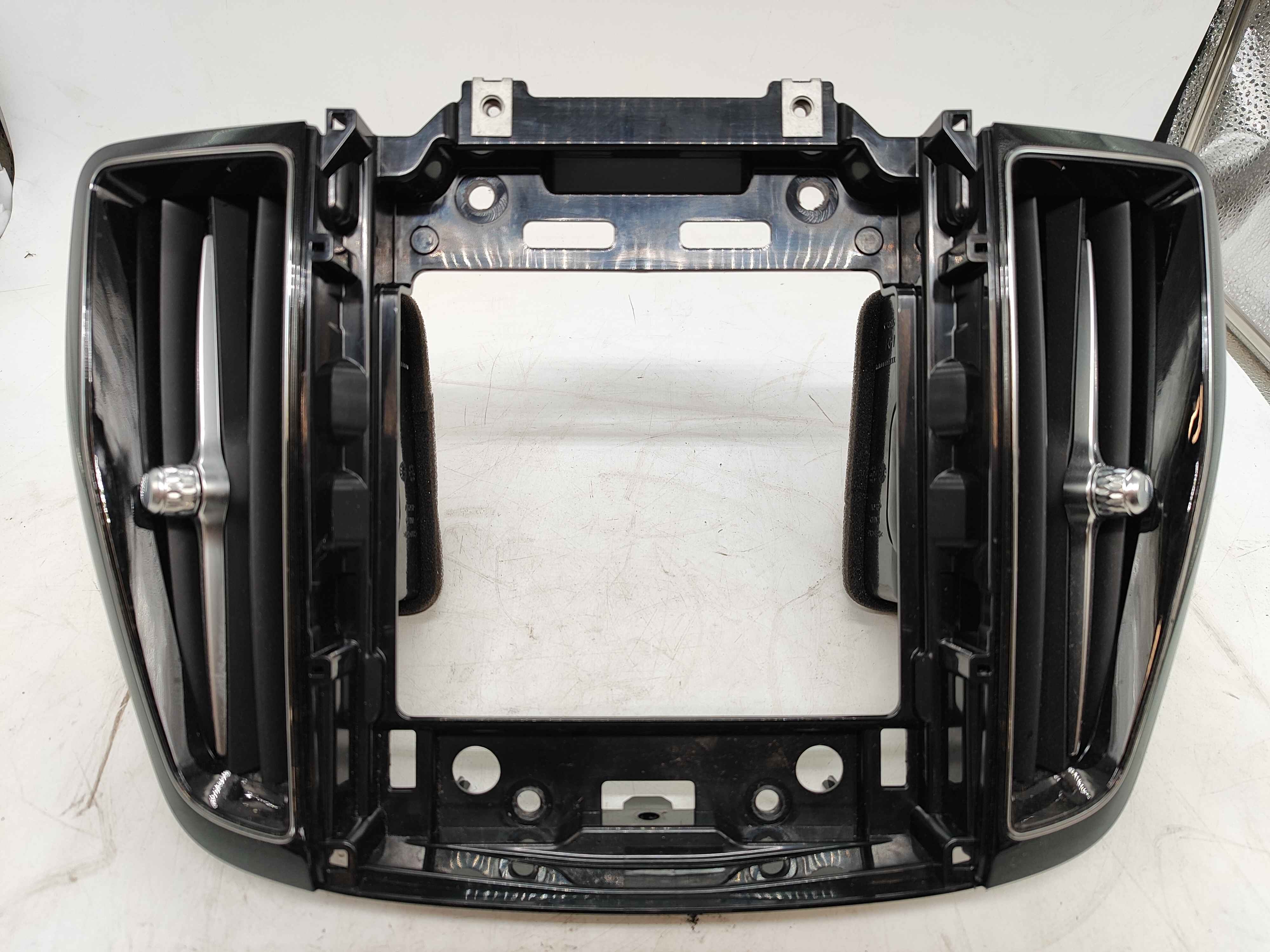 Frame (XC60 (18-))