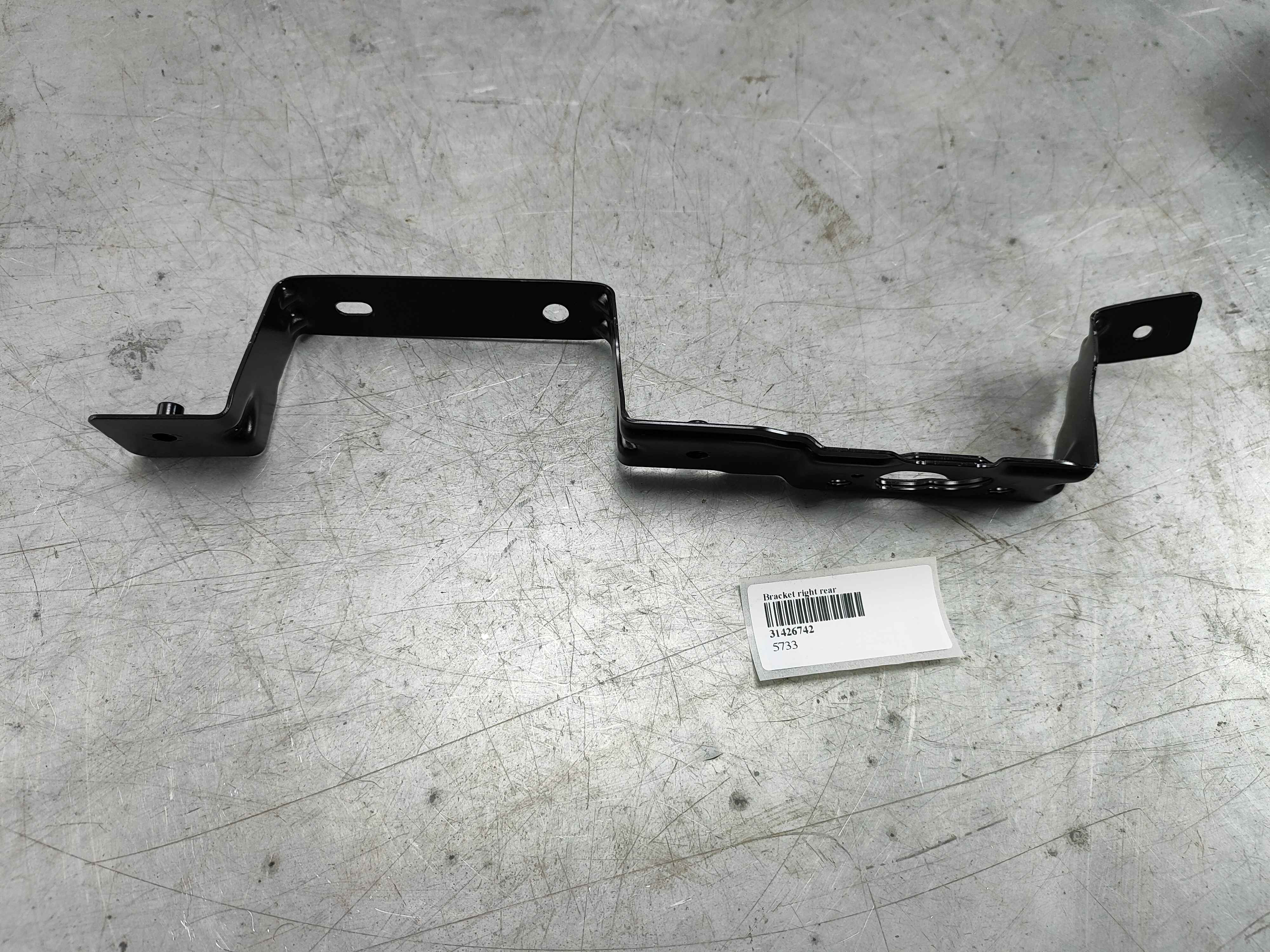 Bracket right rear