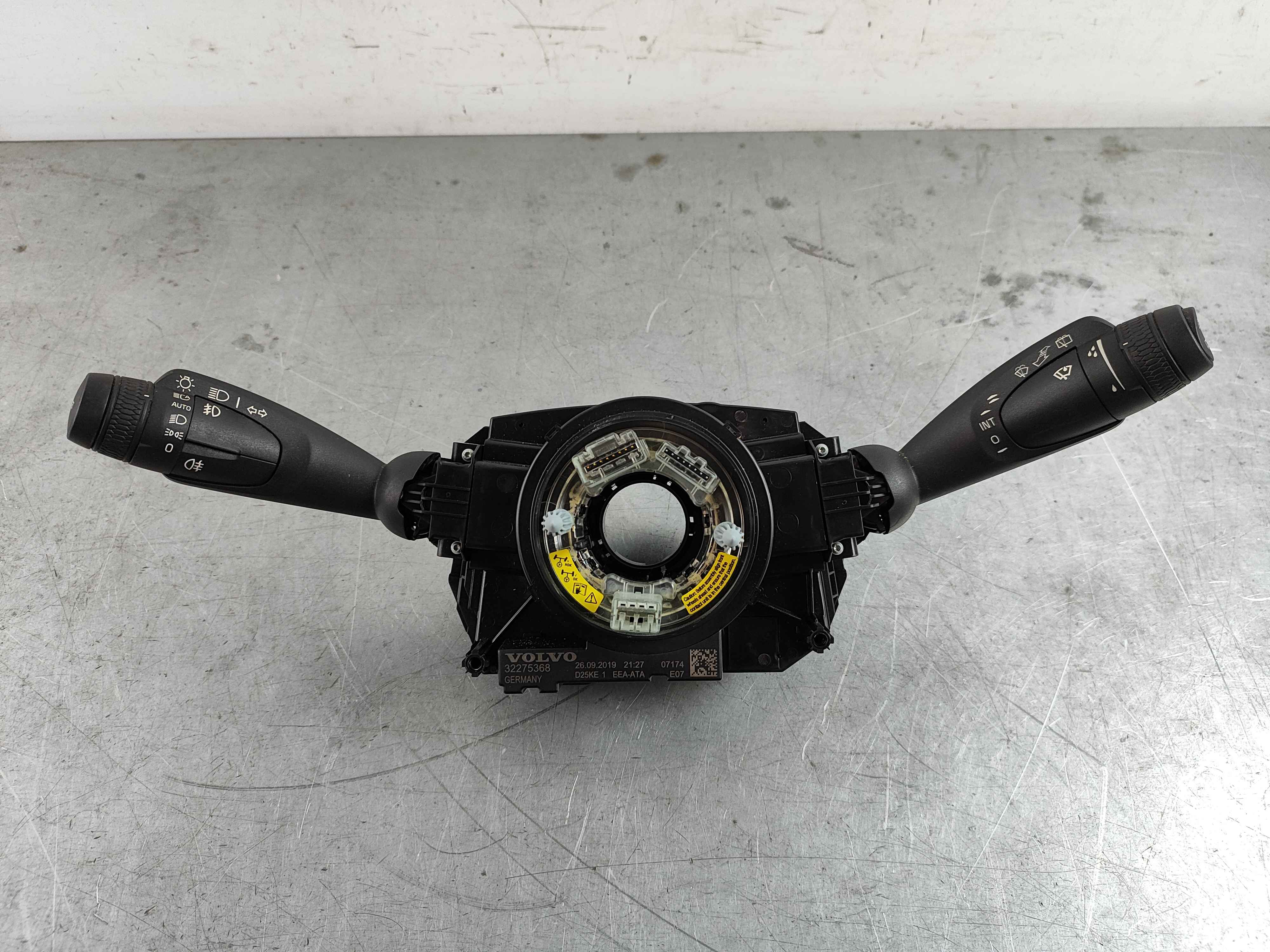 Control lever carrier, charcoal (XC40)