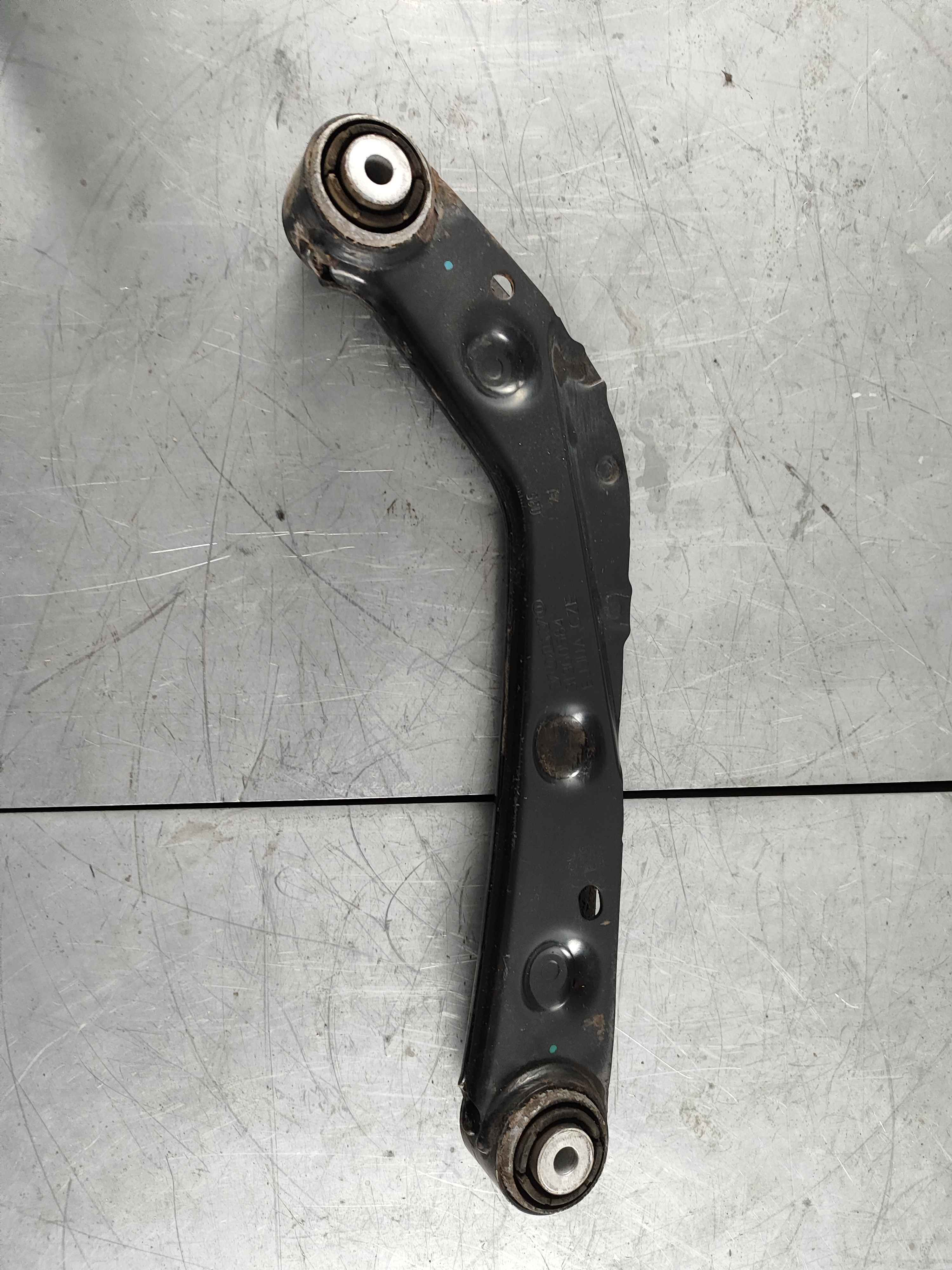 Control arm (XC90 (16-)|V90 Cross C.|XC60 (18-)|V60 Cross C. (19-) )