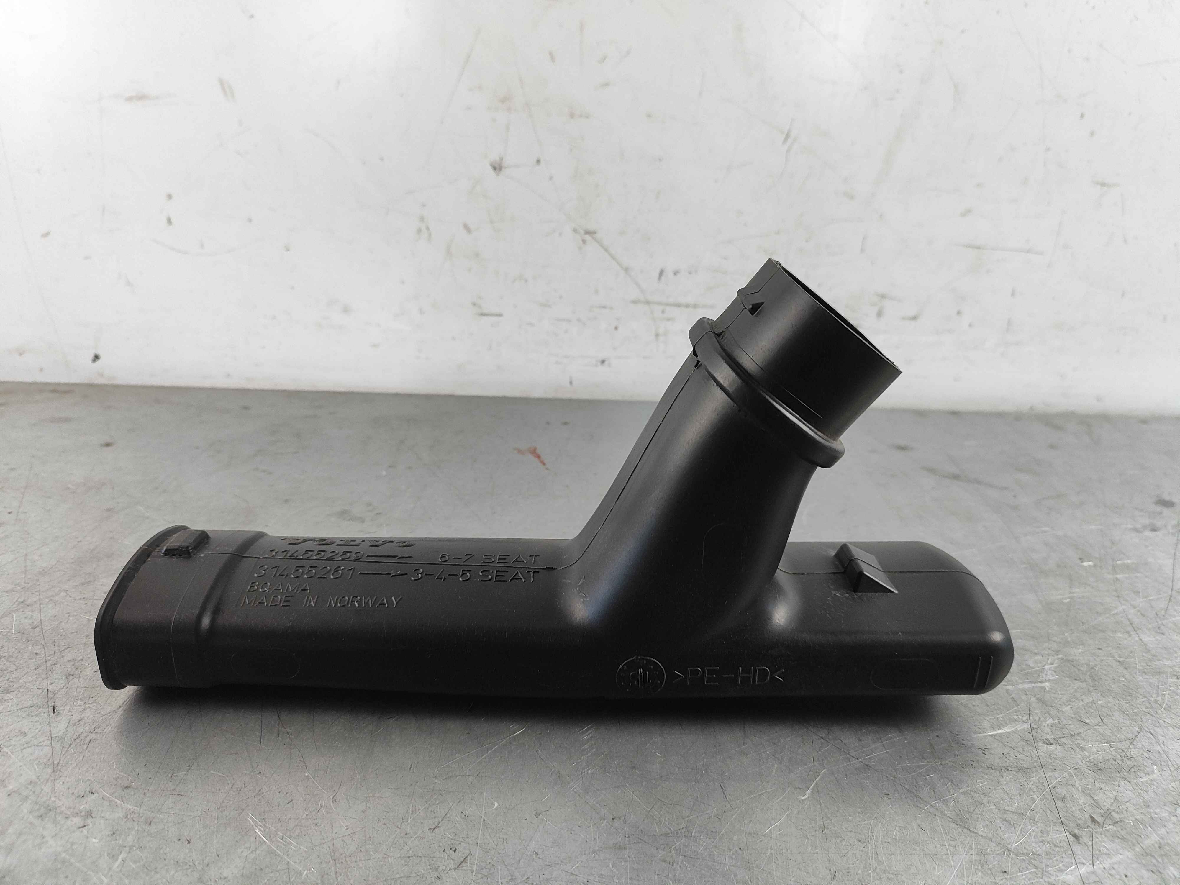 Air duct, right rear (XC90 (16-))