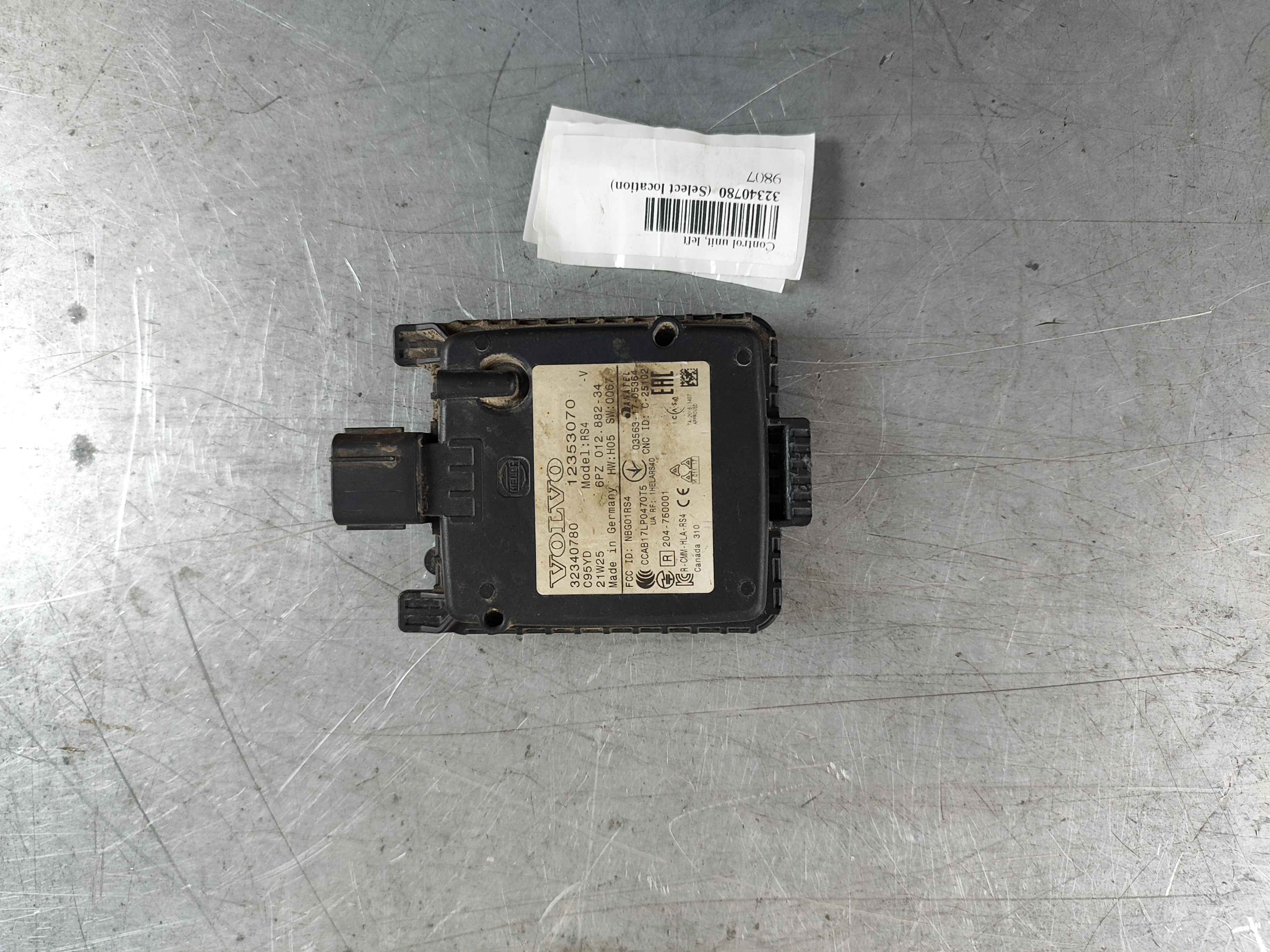 Control unit, left