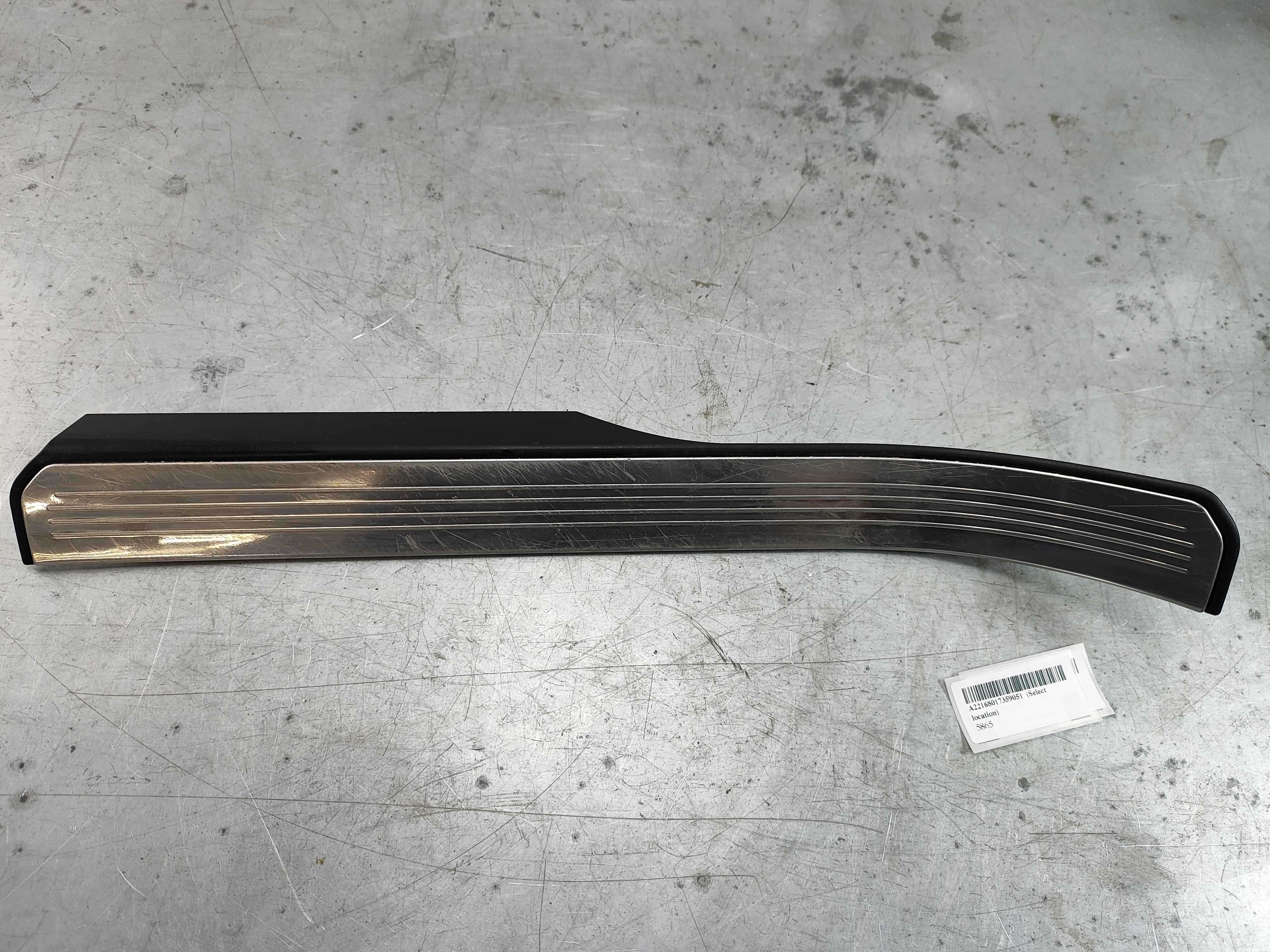 Mercedes-Benz A22168017359051