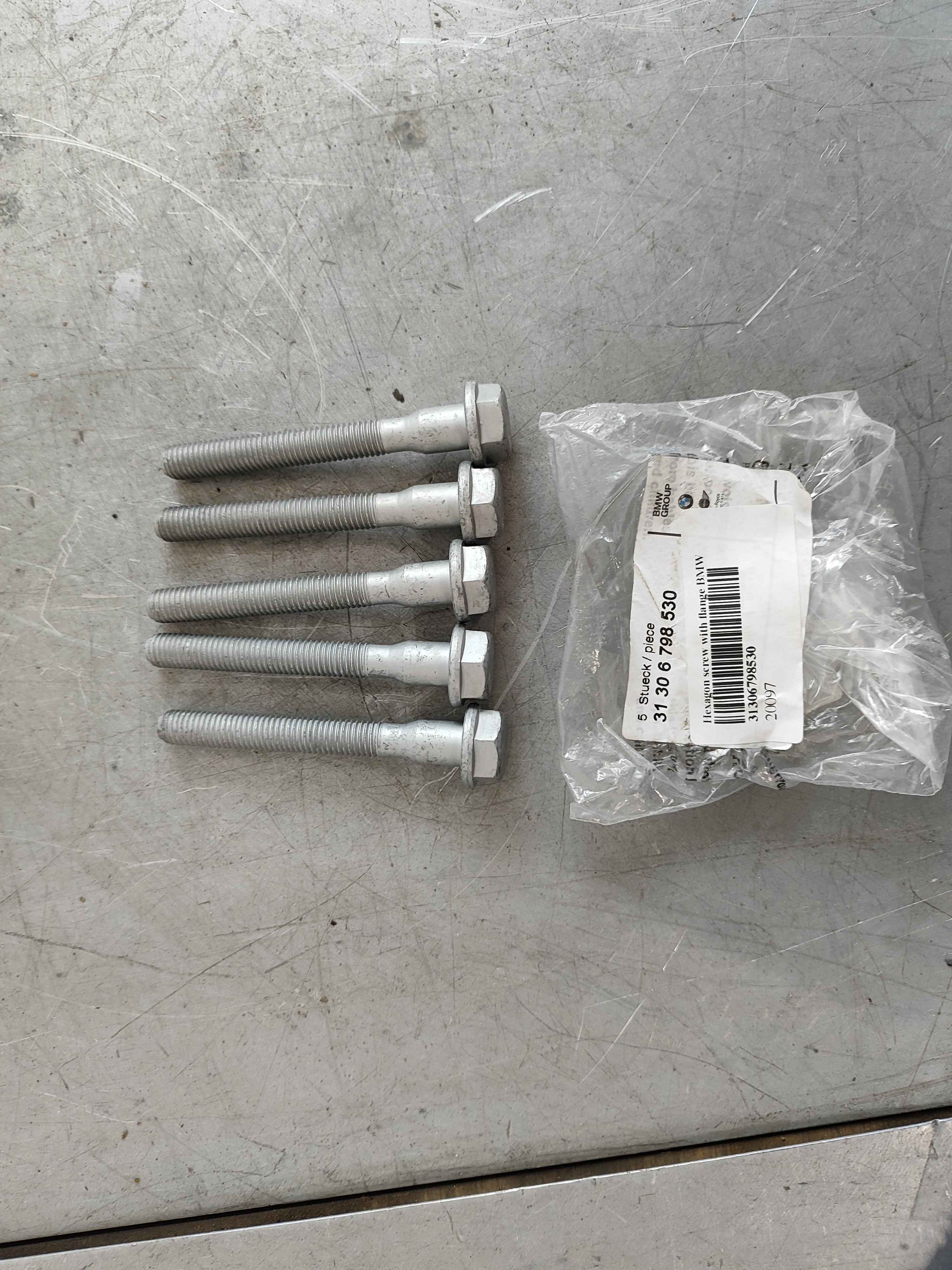 Hexagon screw with flange BMW