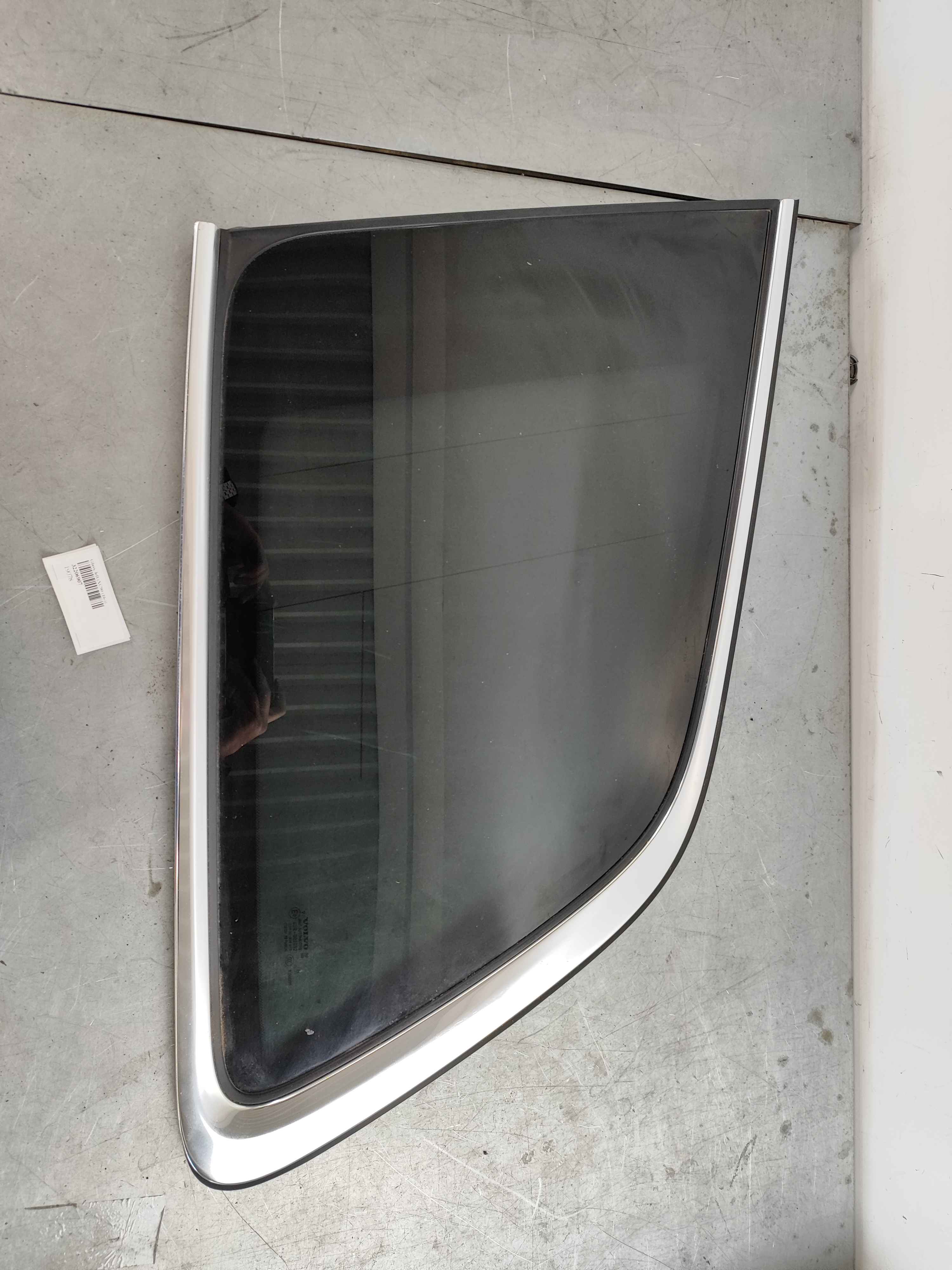 Glass, left (XC90 (16-))