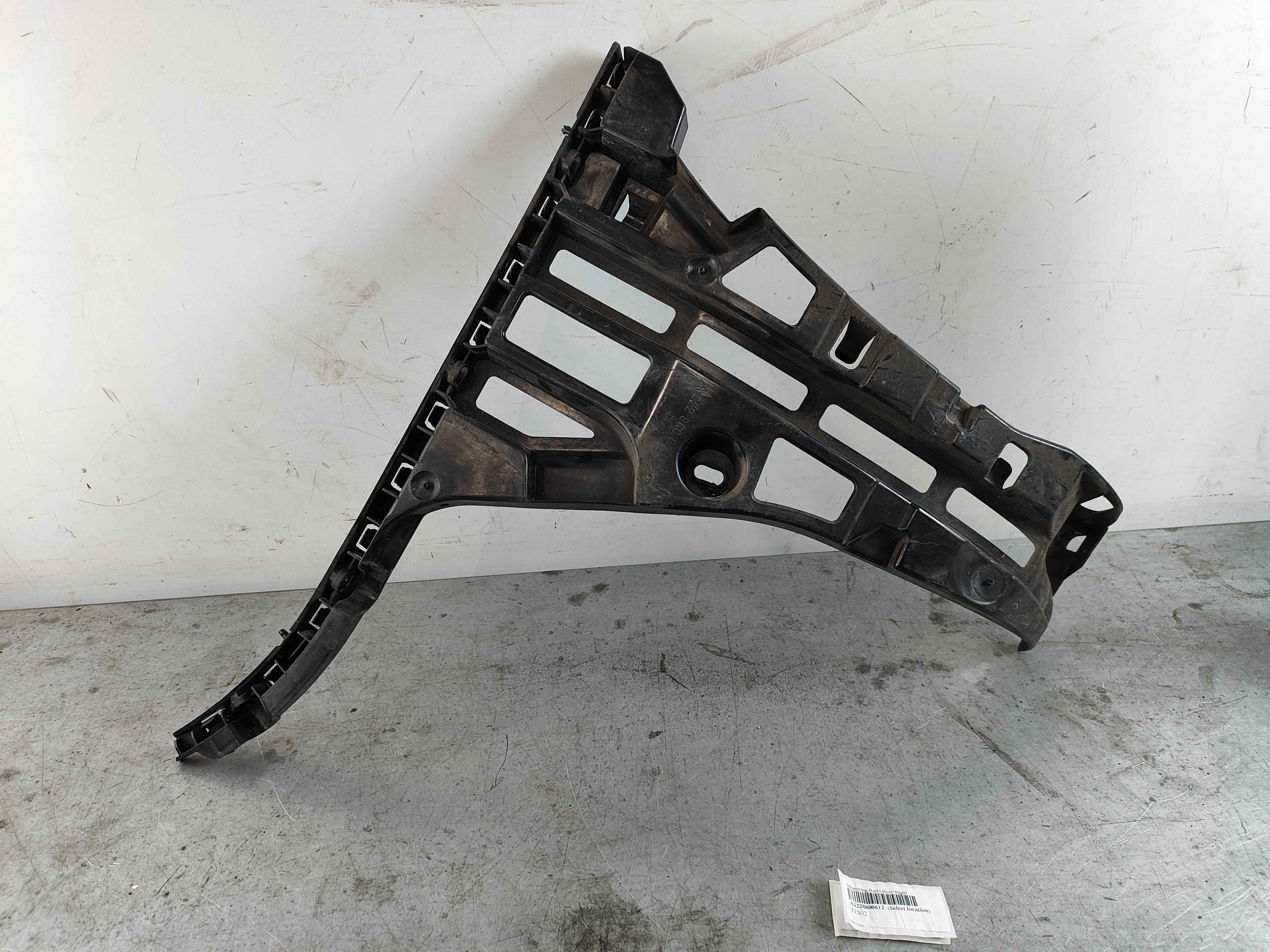 Mounting Rail | Rear Right
