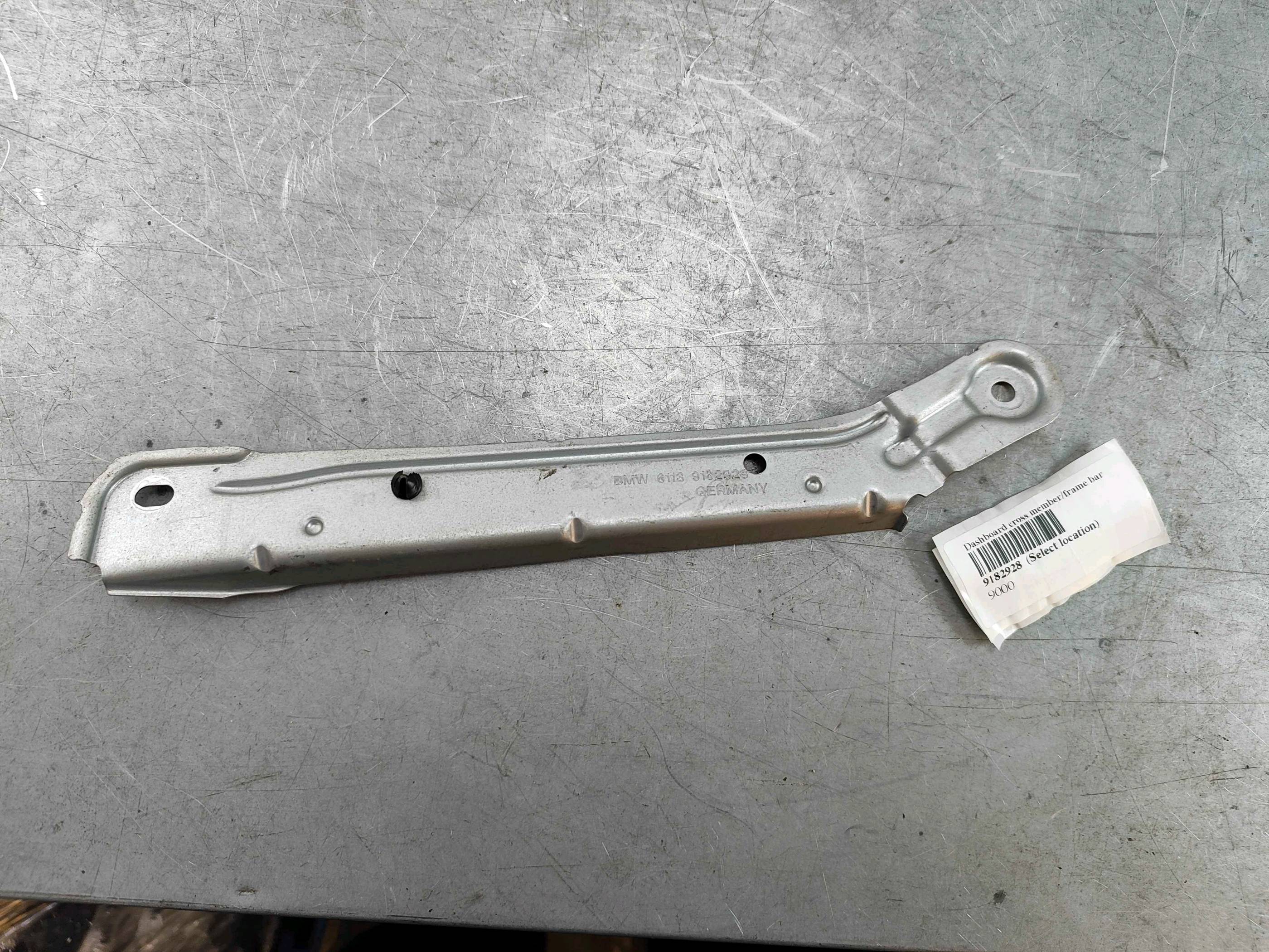 Dashboard cross member/frame bar
