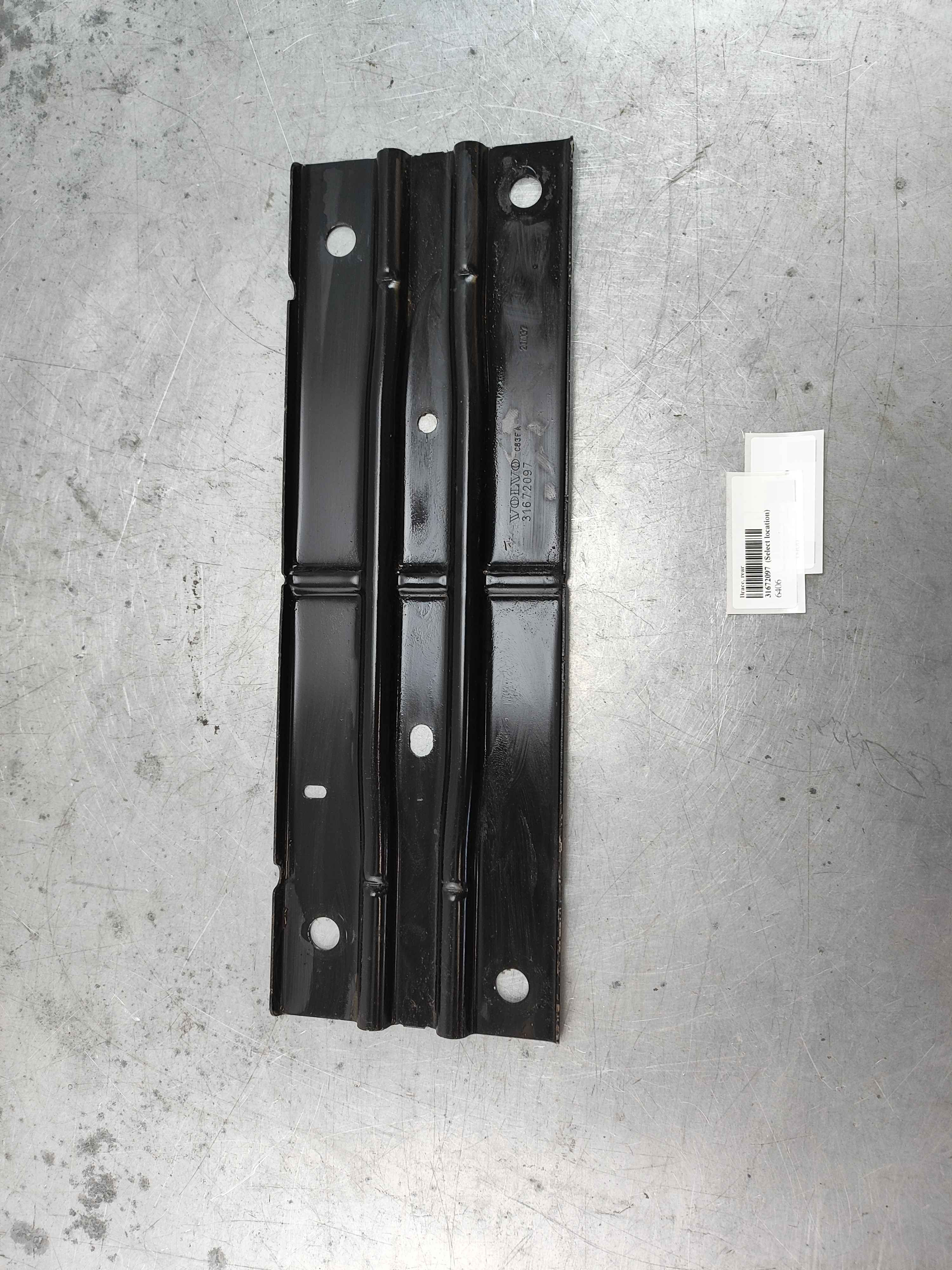 Brace, rear