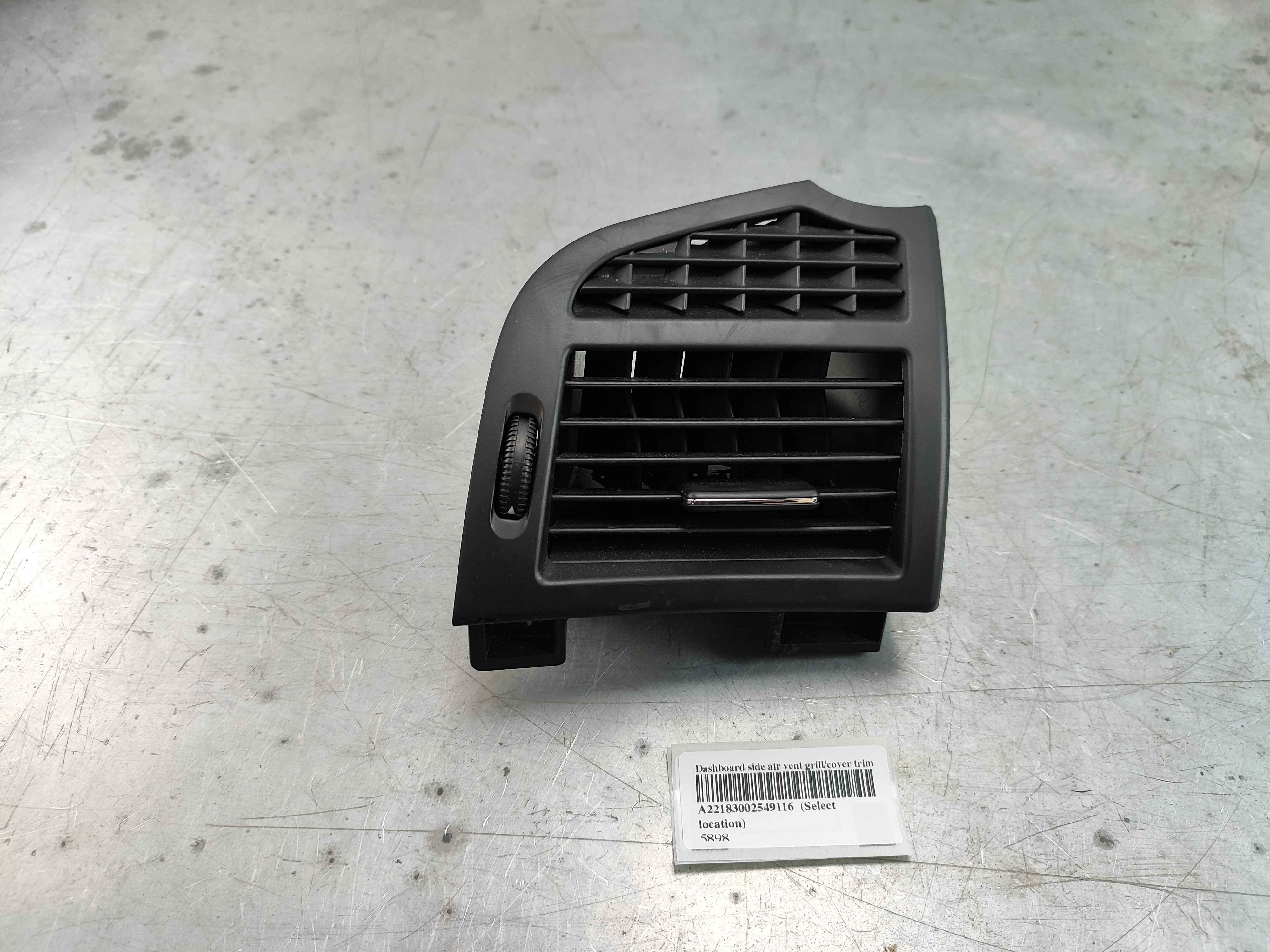 Dashboard side air vent grill/cover trim