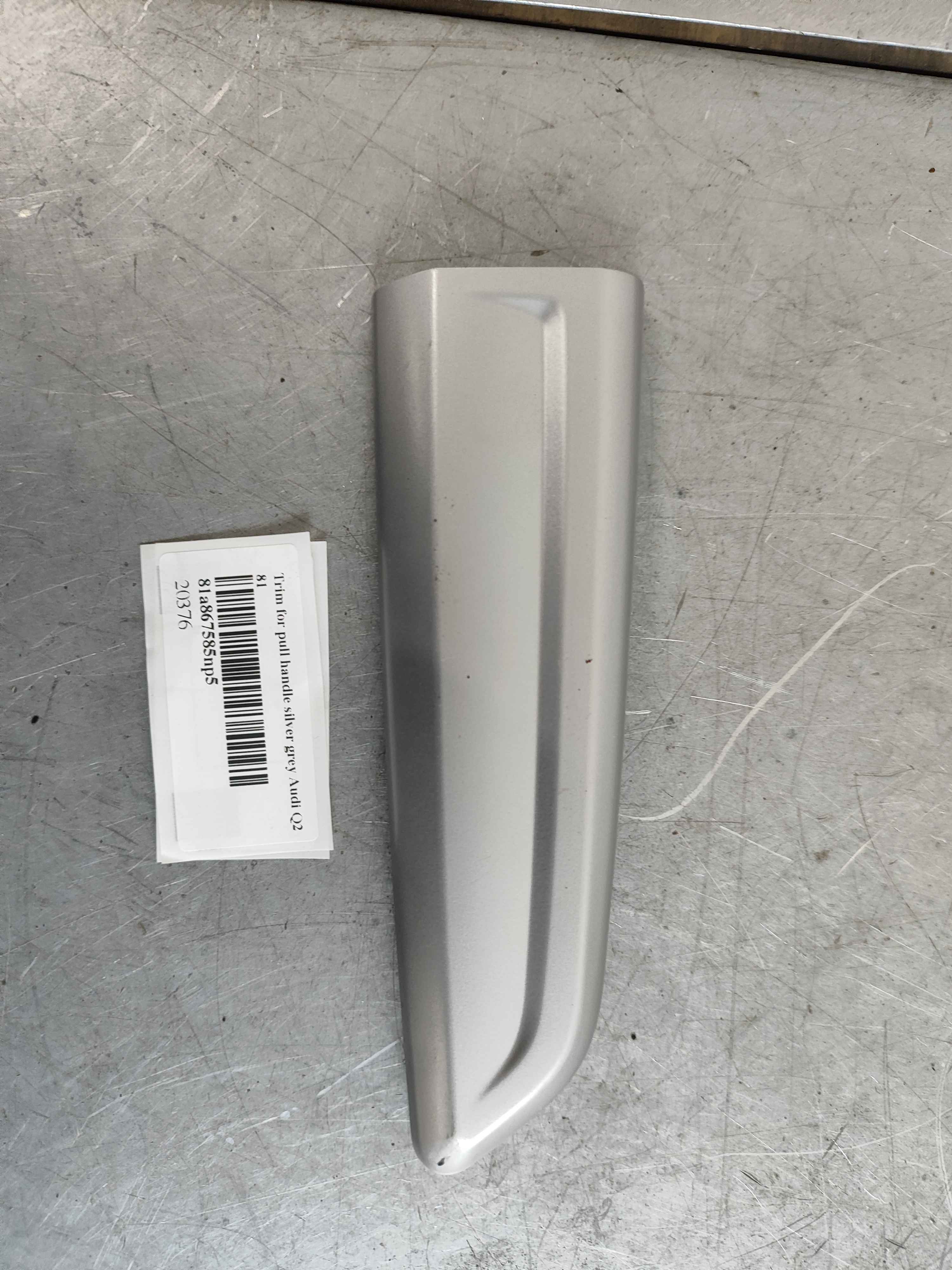 Trim for pull handle silver grey Audi Q2 81