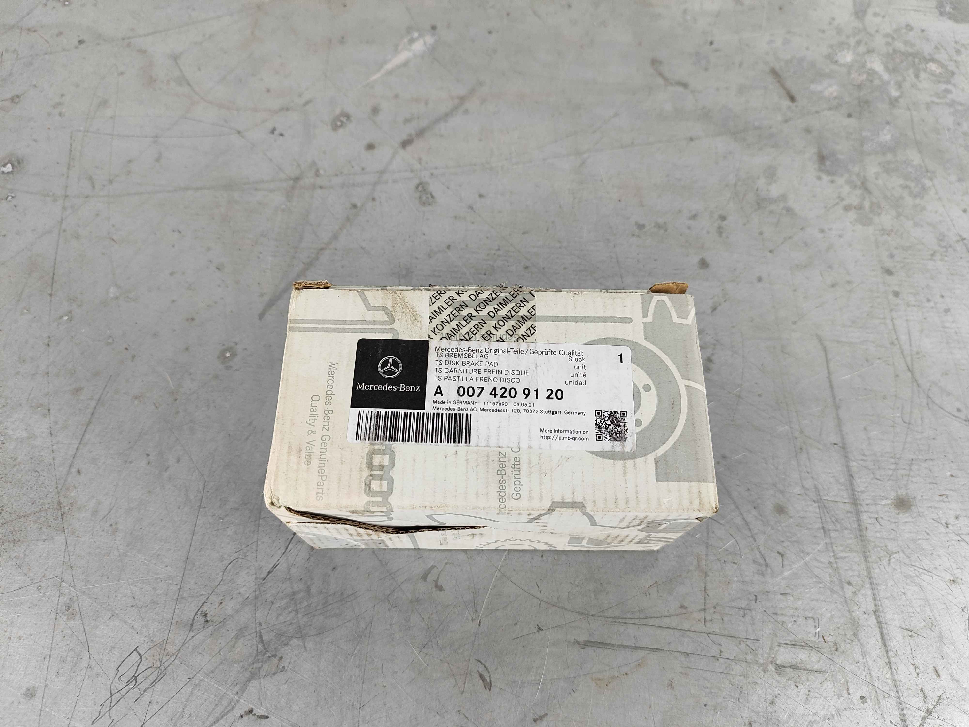Mercedes-Benz A0074209120