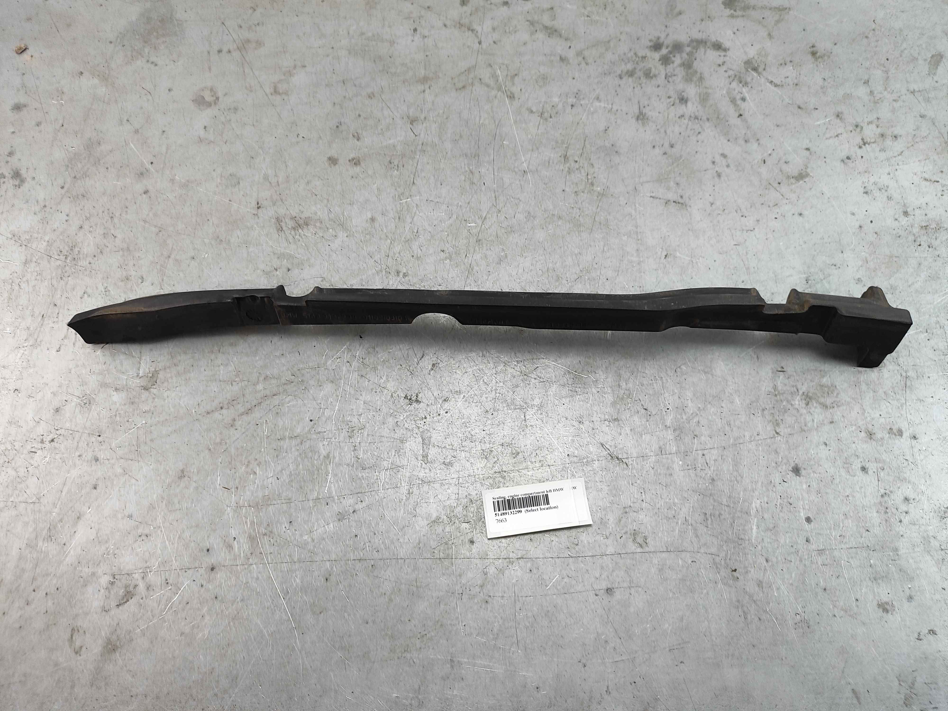 Sealing, engine compartment left BMW