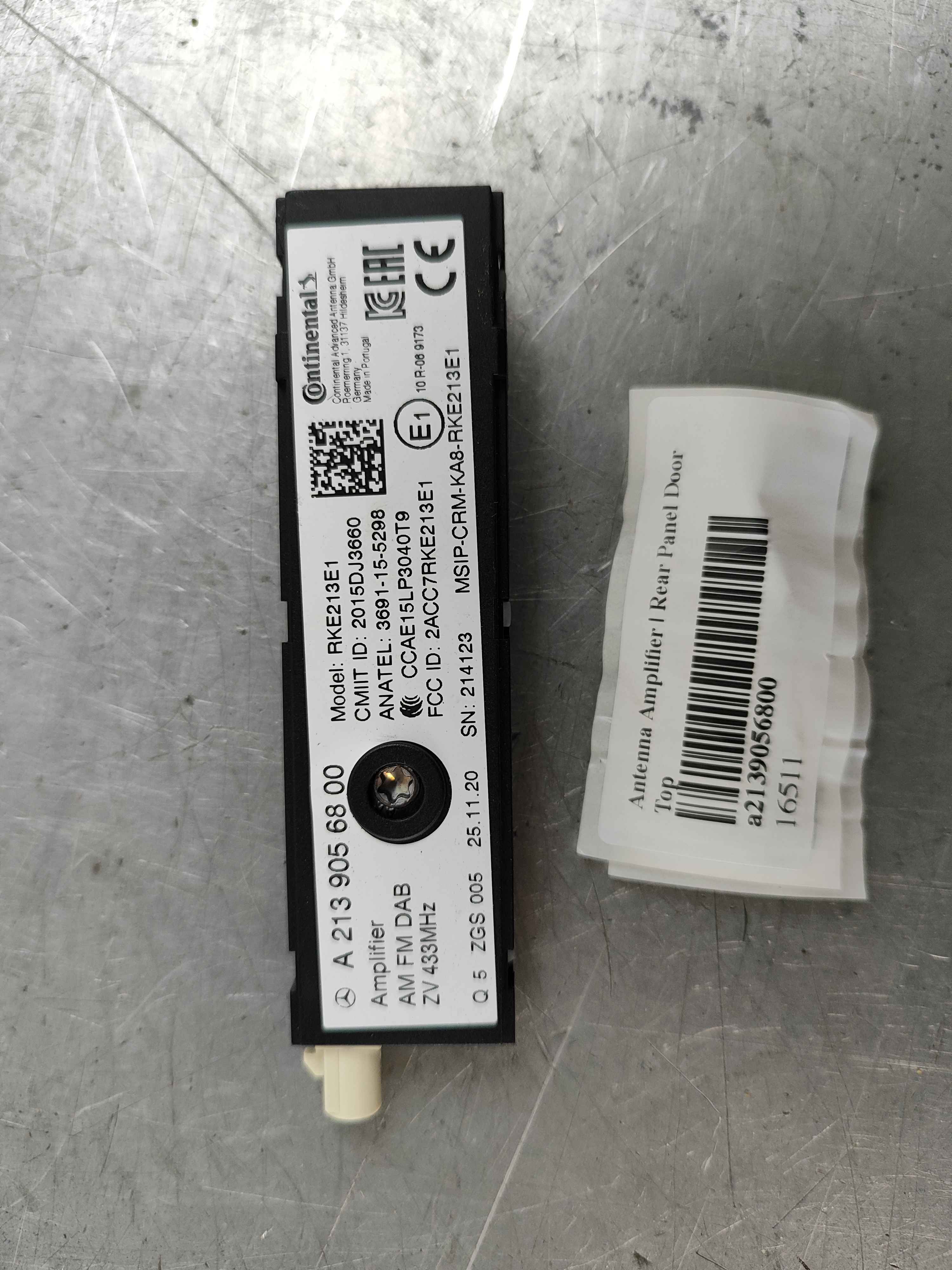 Antenna Amplifier | Rear Panel Door Top