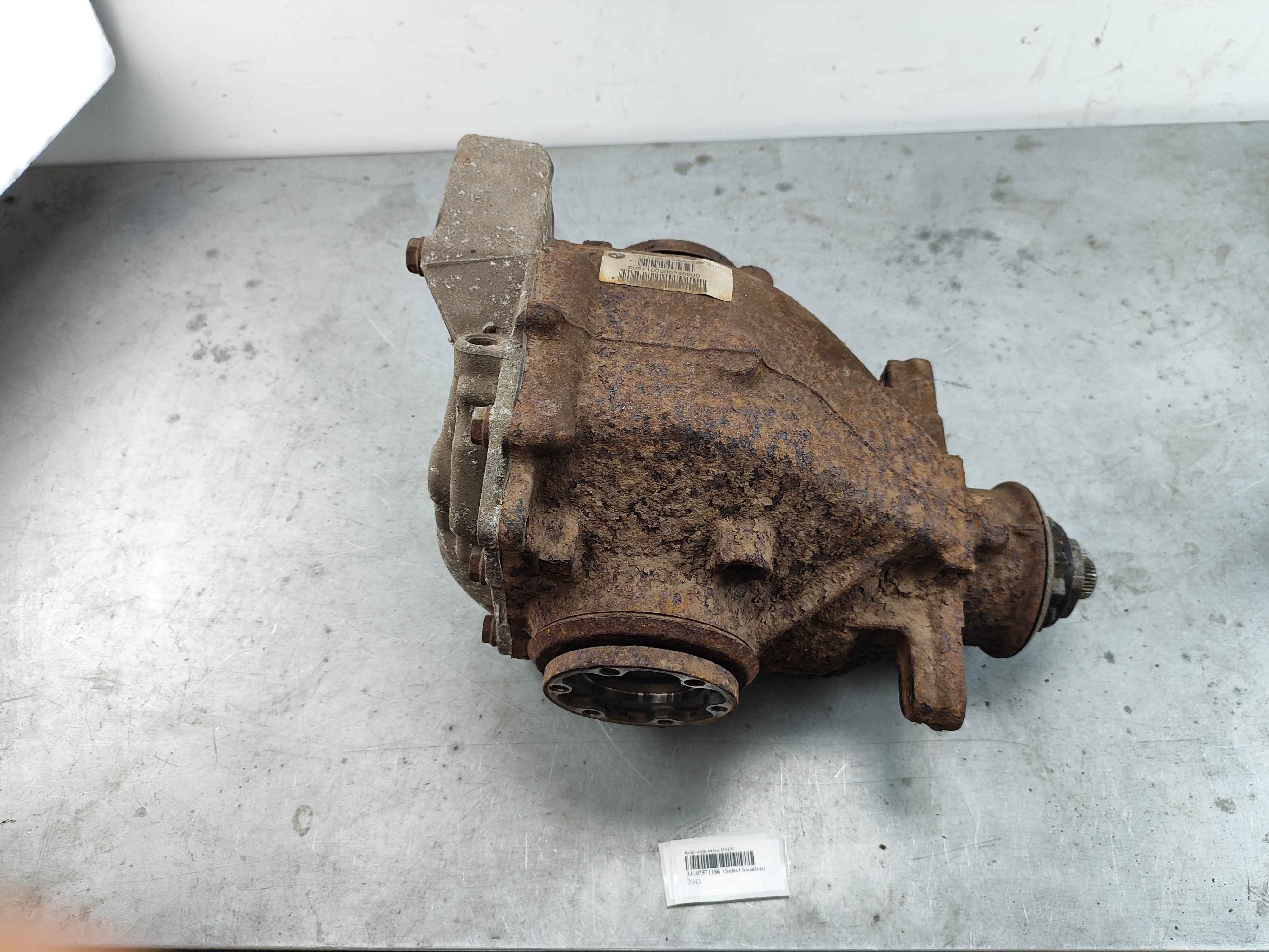 Rear-axle-drive BMW