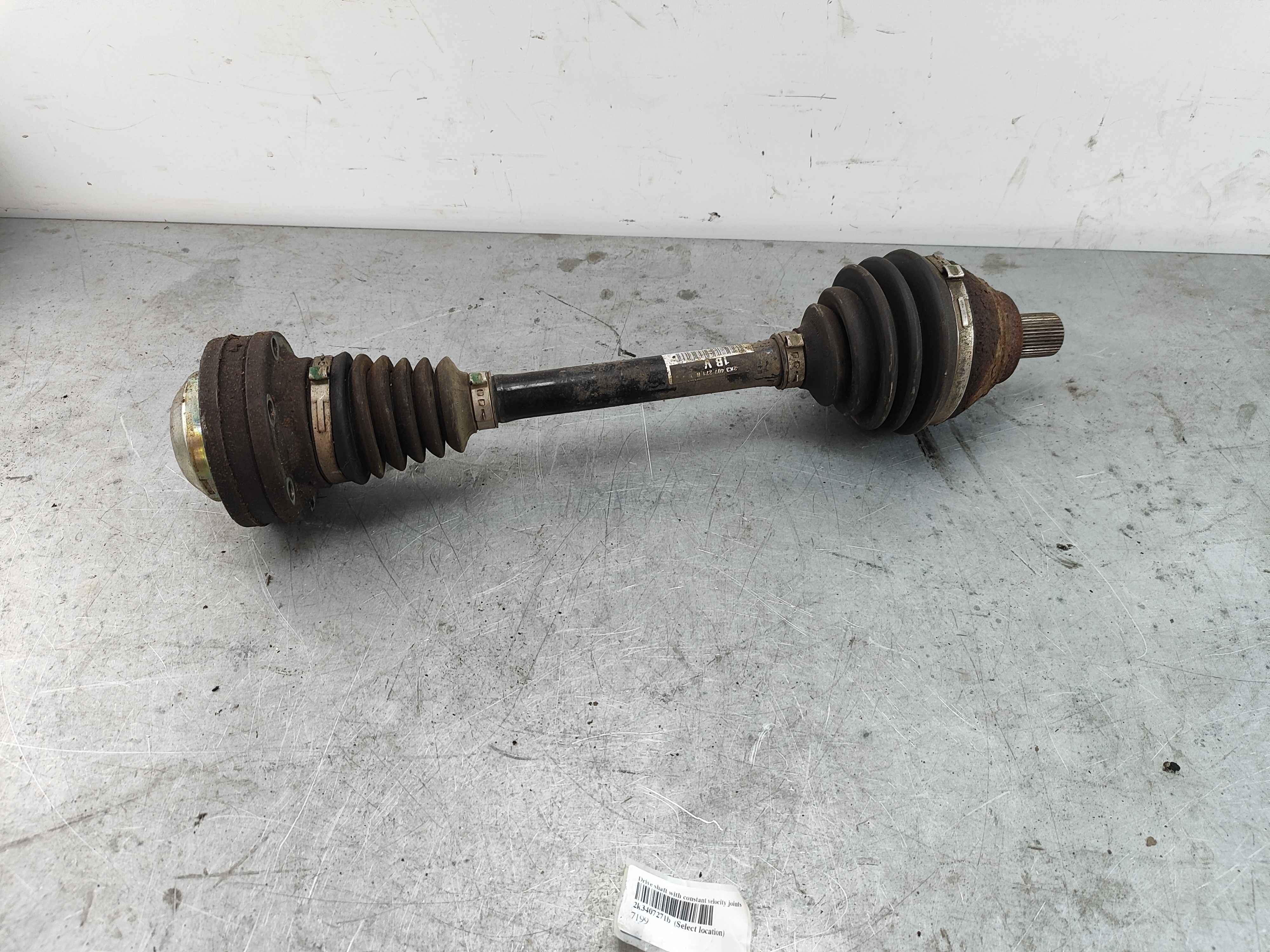 Drive shaft with constant velocity joints
