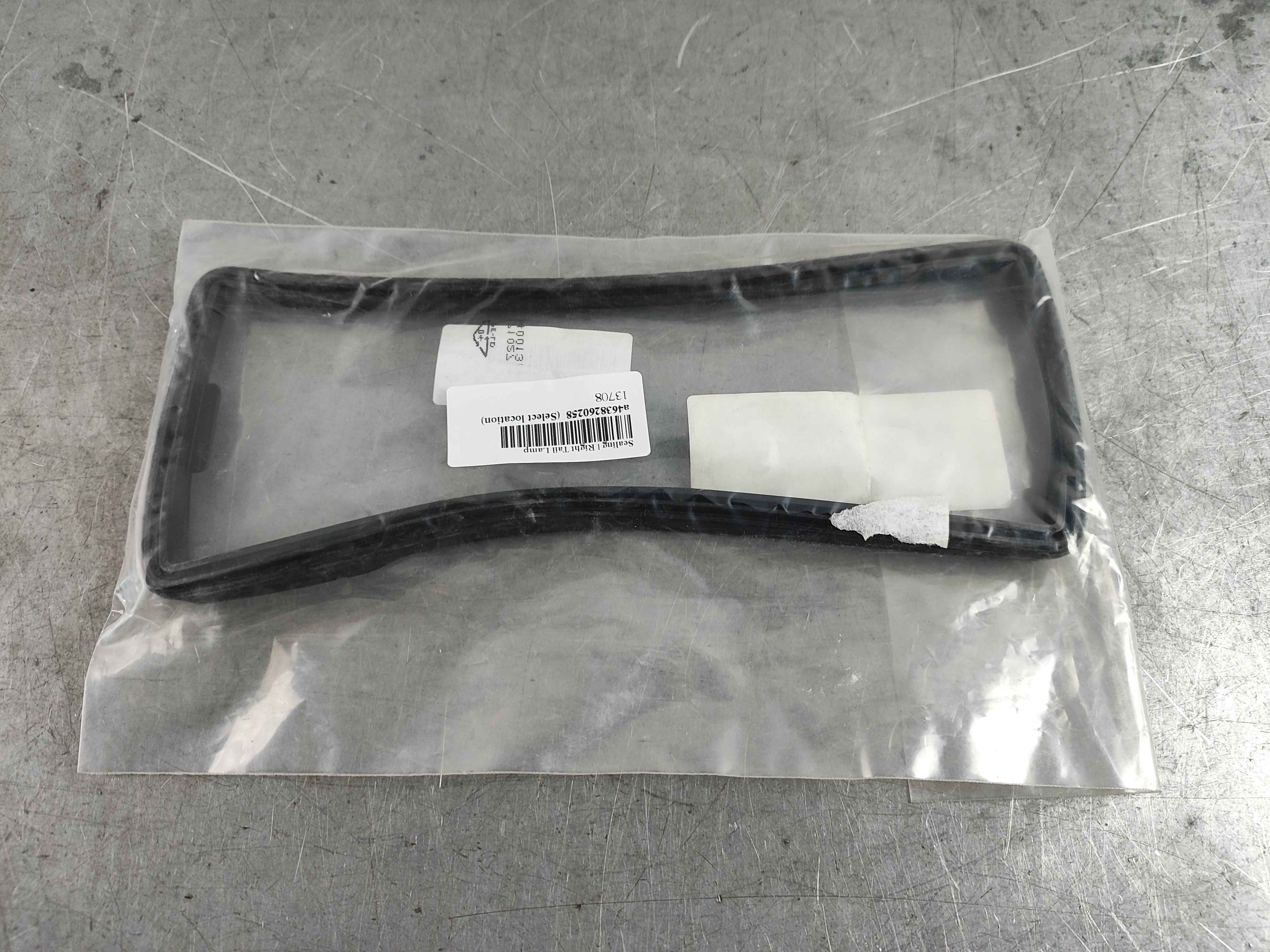 Sealing | Right Tail Lamp