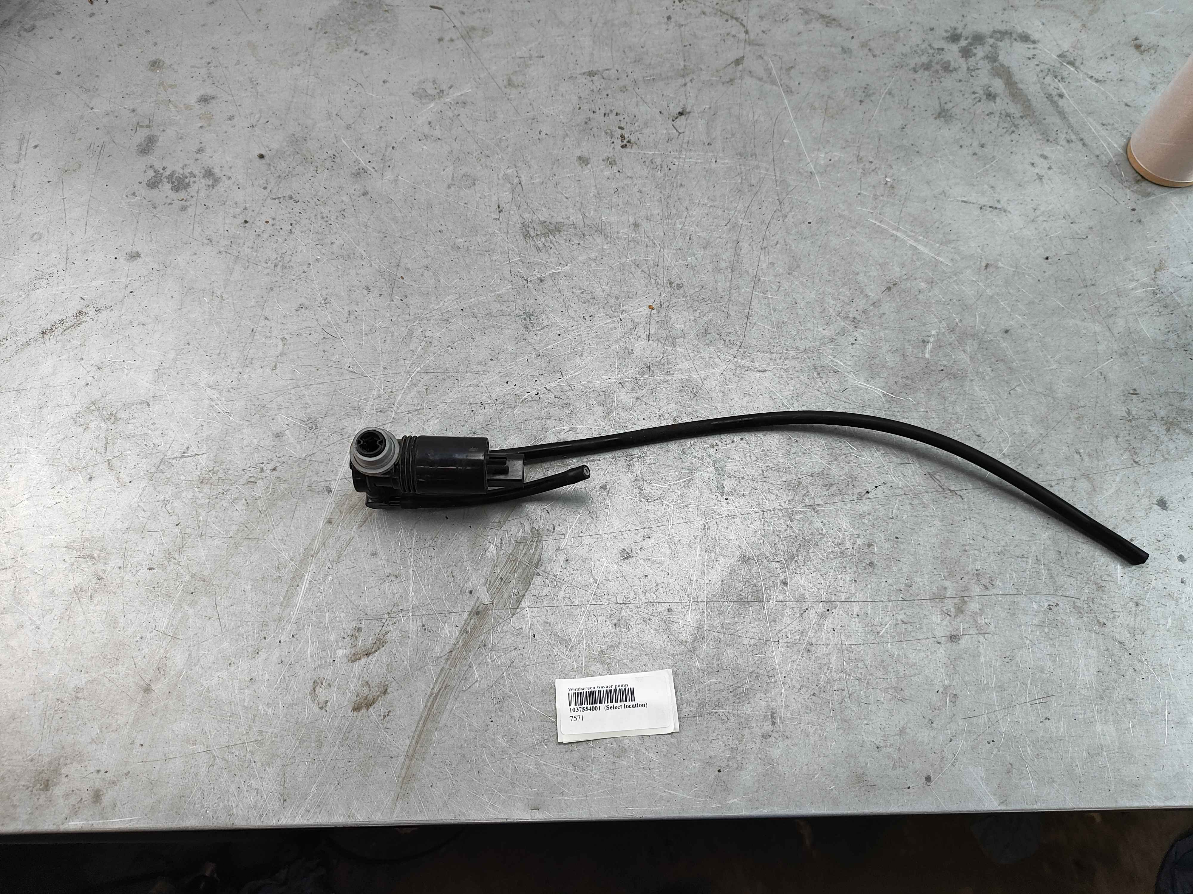 Windscreen washer pump