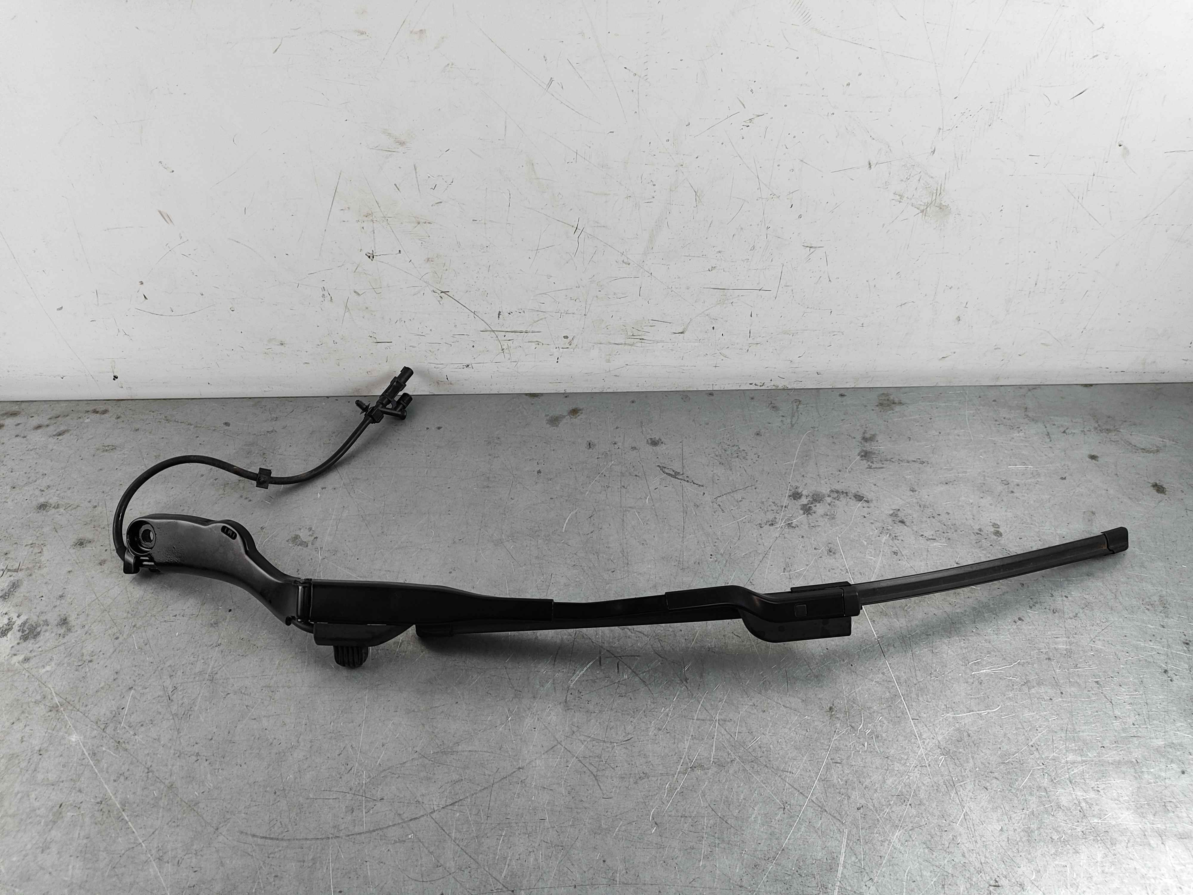 Wiper arm, left, without, washer nozzle (XC40|C40)