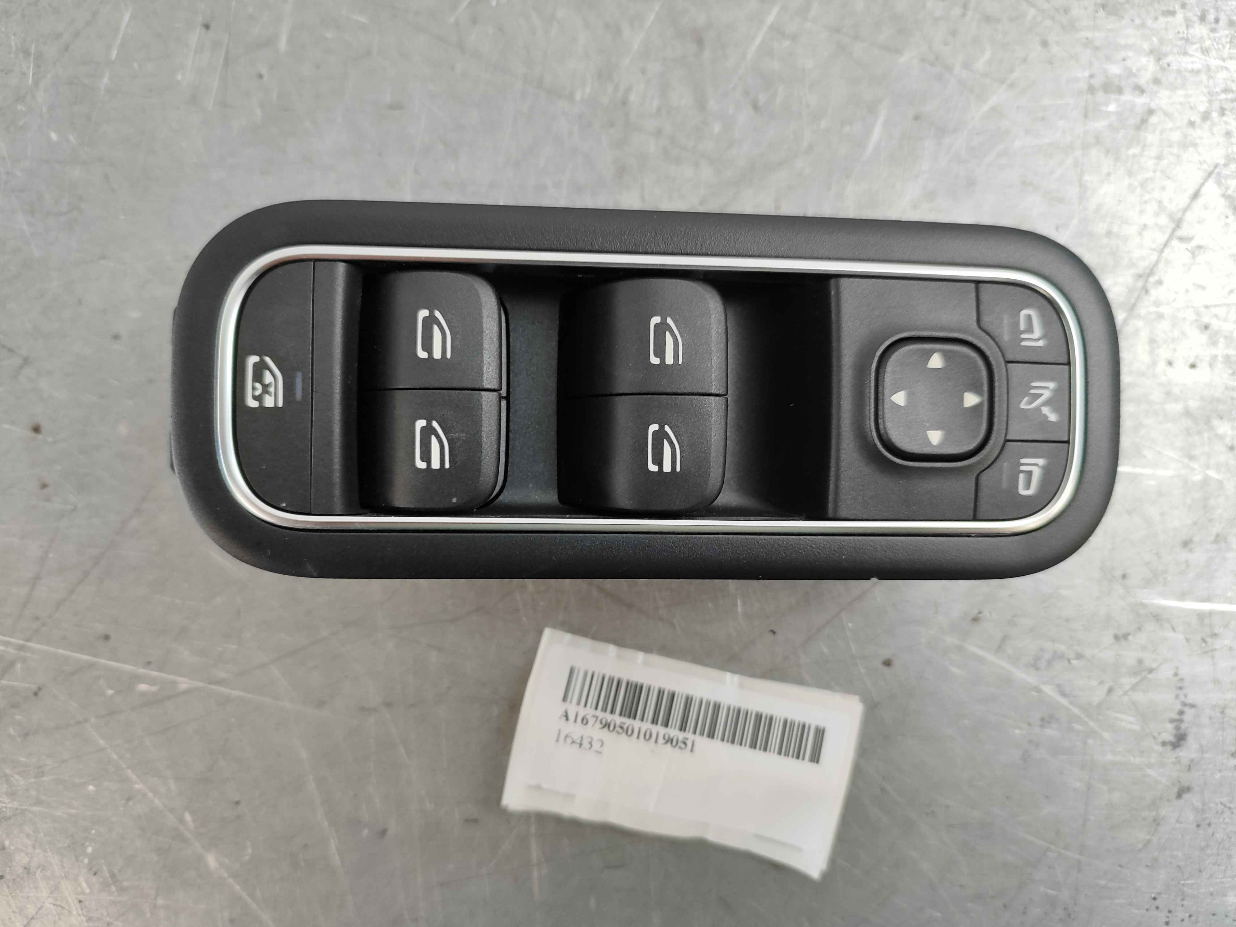 Mercedes-Benz A16790501019051