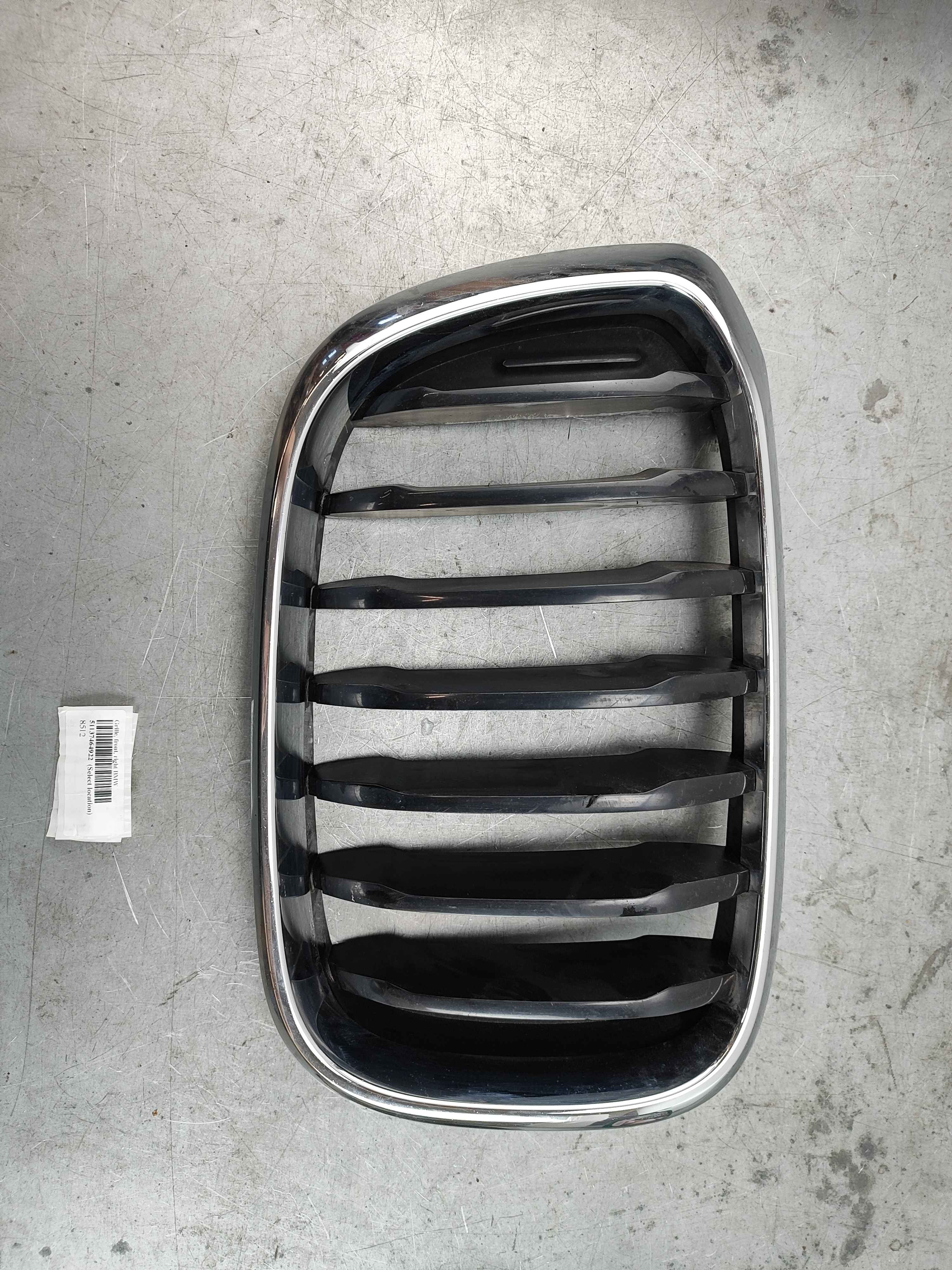 Grille, front, right BMW