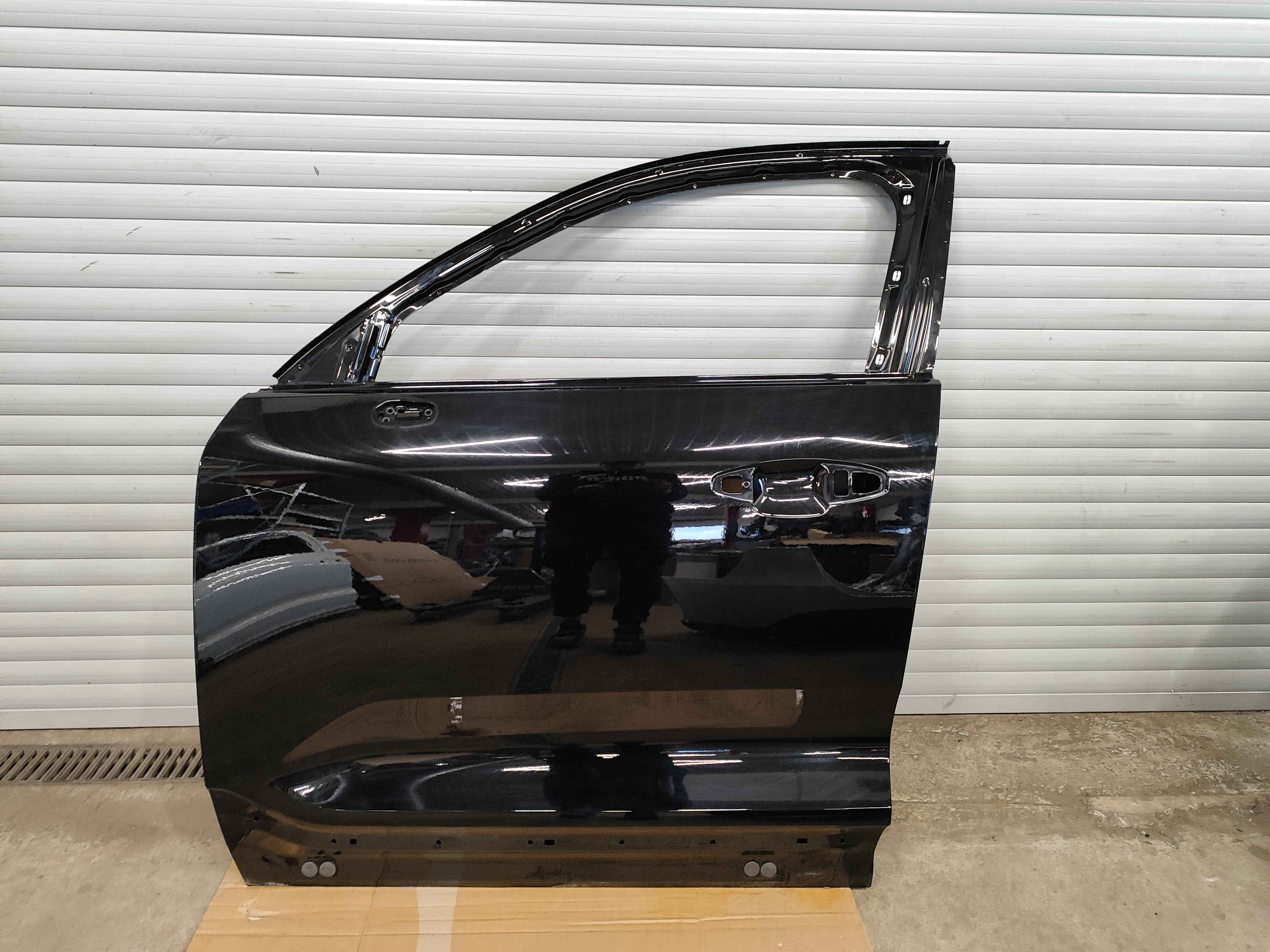 Front door, left (XC40)