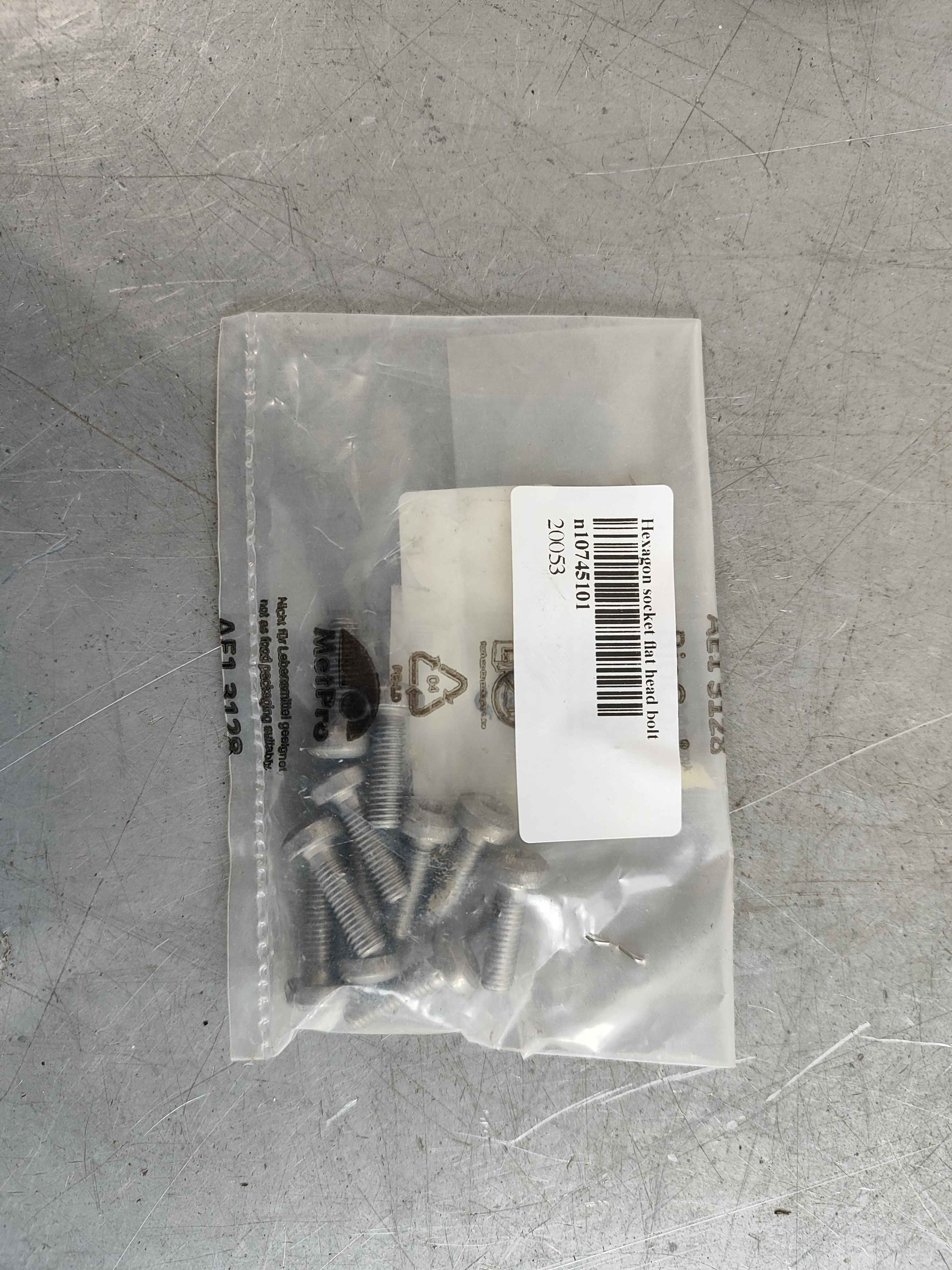 Hexagon socket flat head bolt