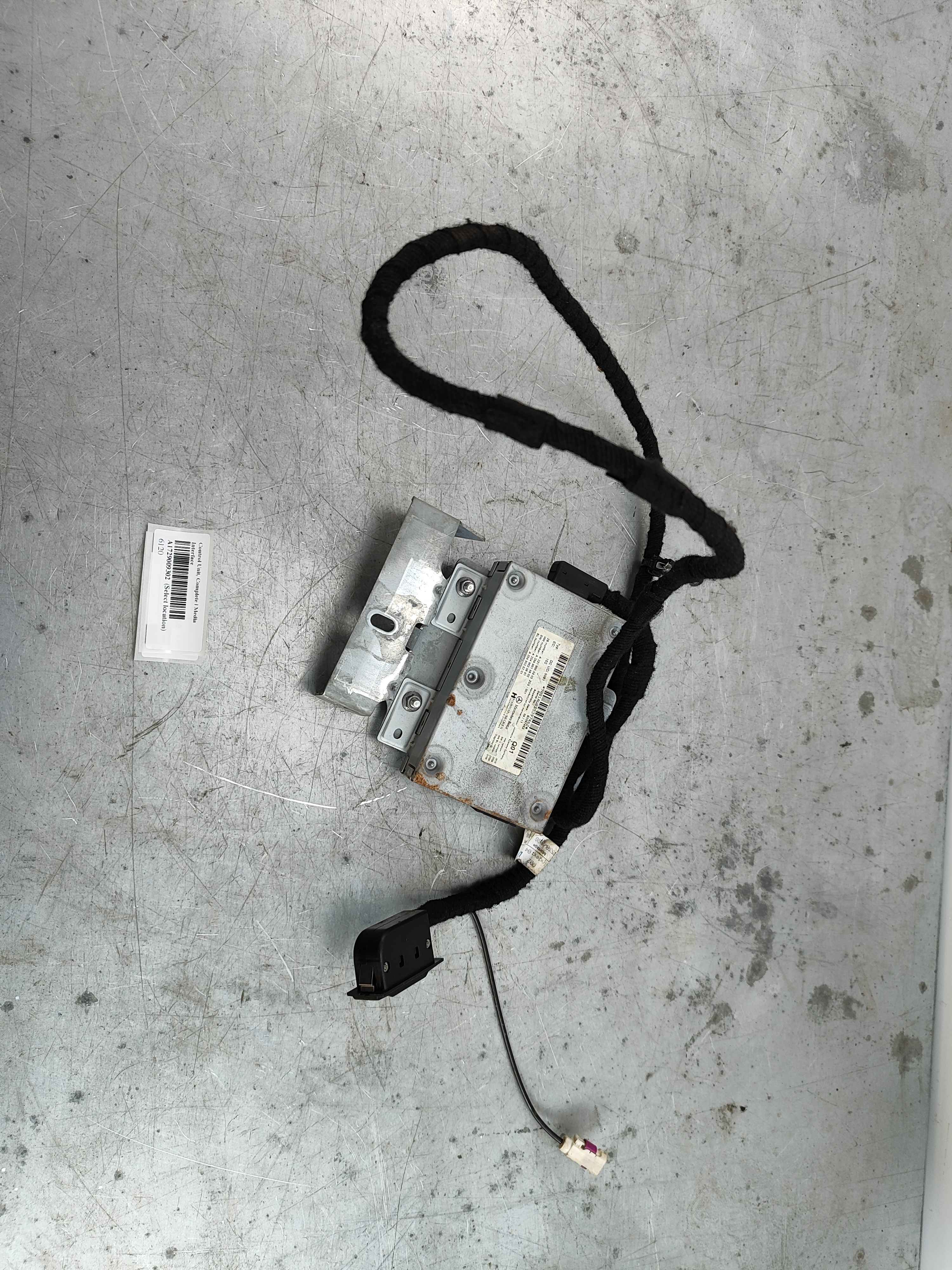 Control Unit, Complete | Media Interface