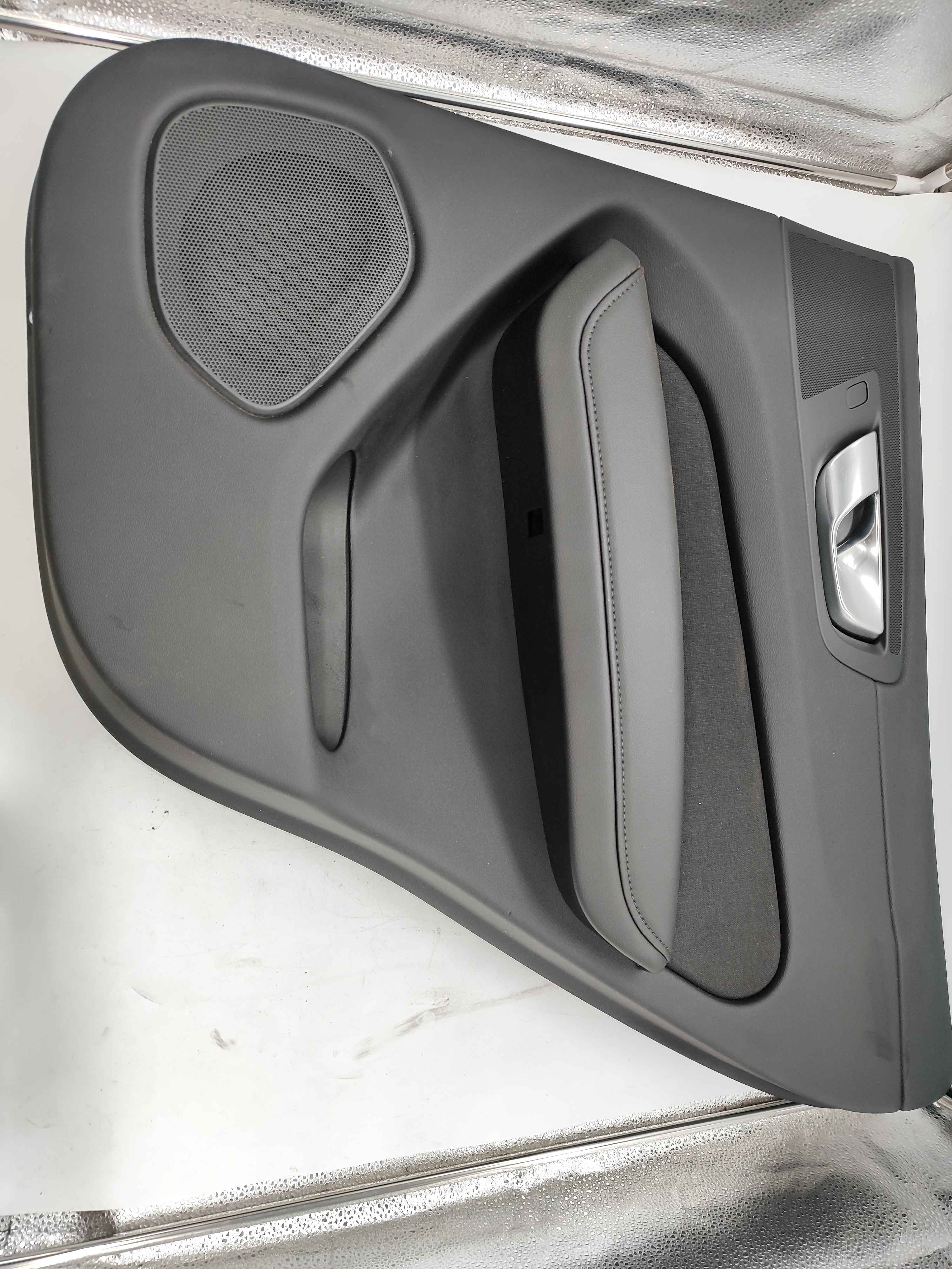Door panel, right (XC60 (18-))