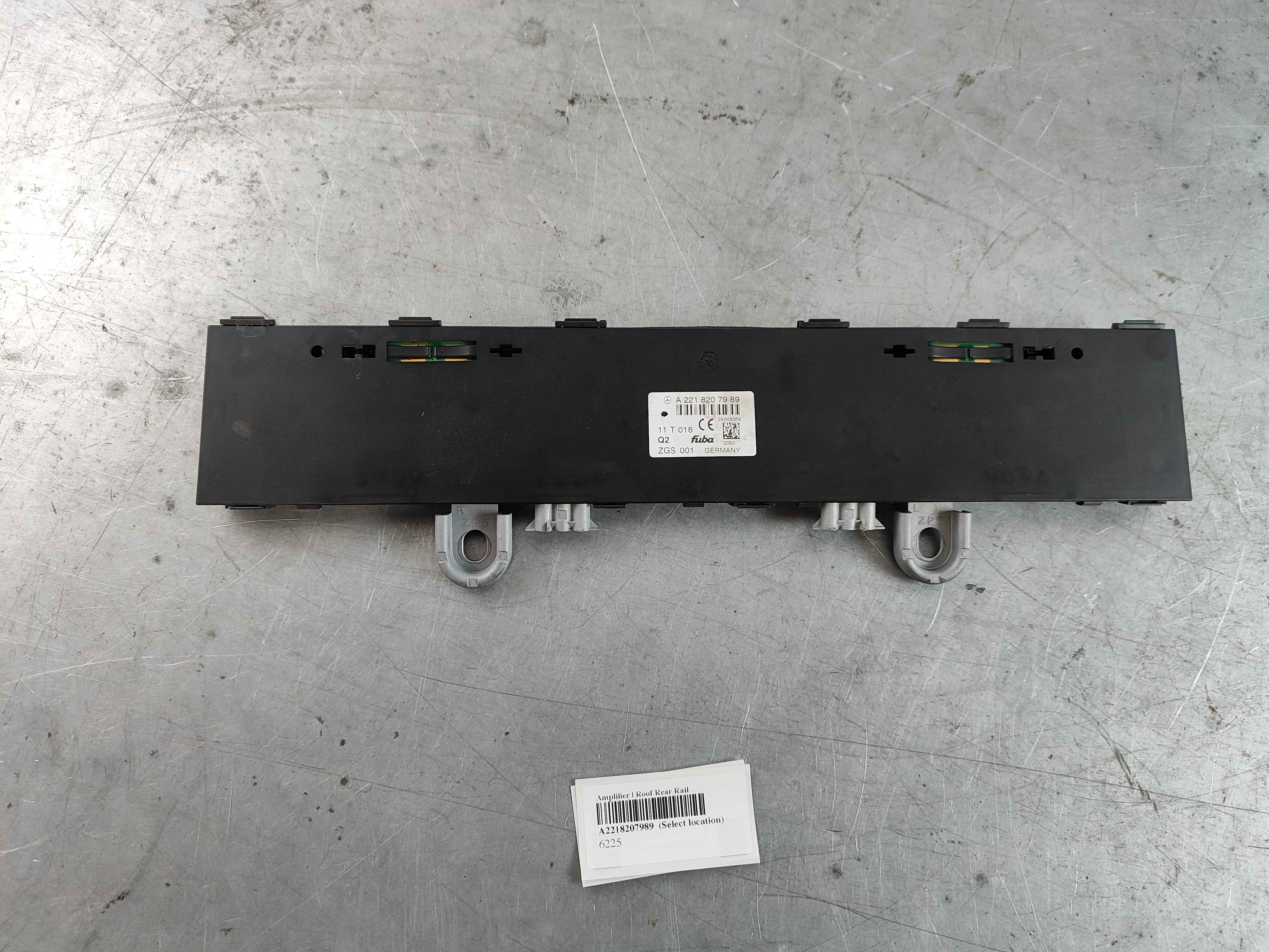 Amplifier | Roof Rear Rail