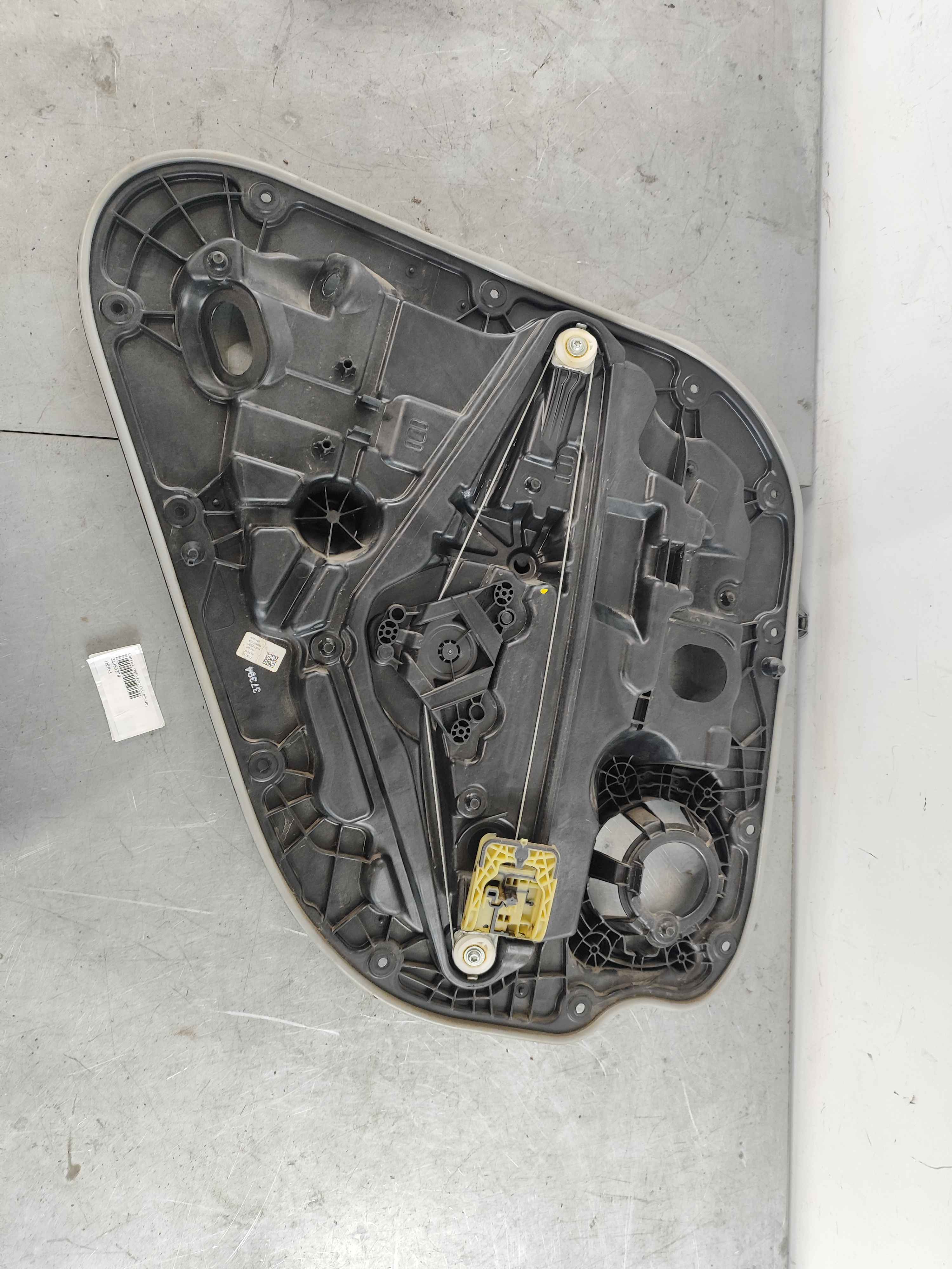 Carrier, right rear (XC40|C40)