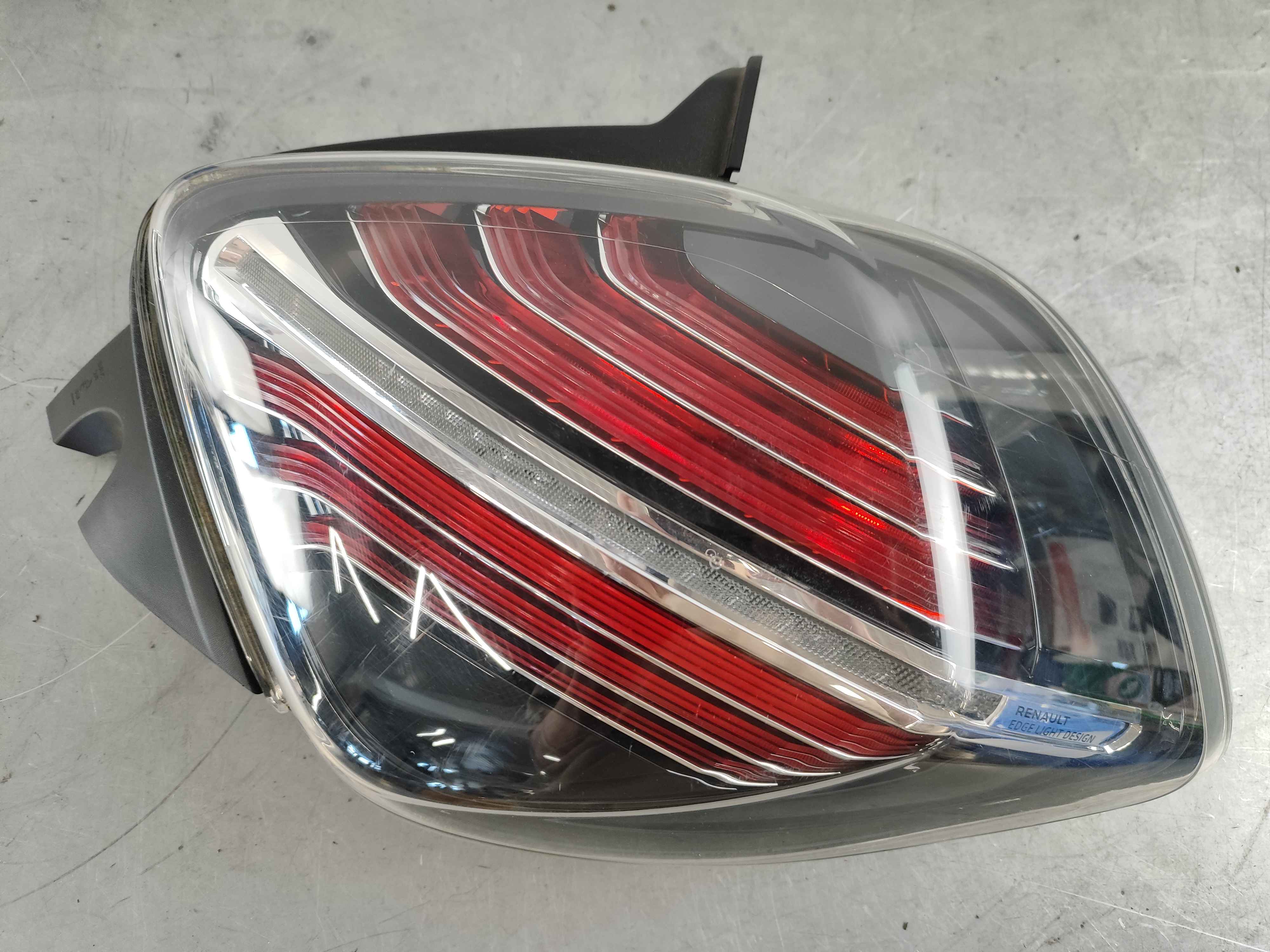 Renault 265506113R