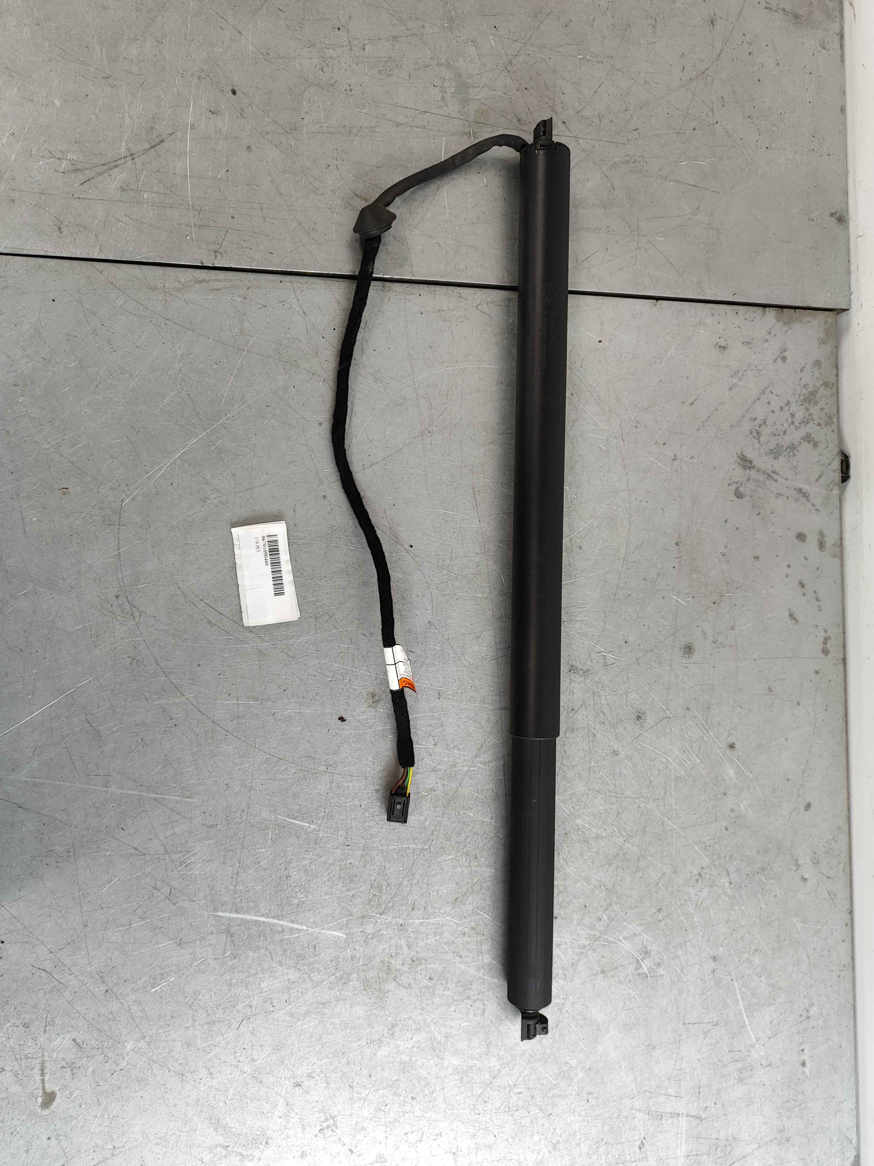 Maserati 06701090460