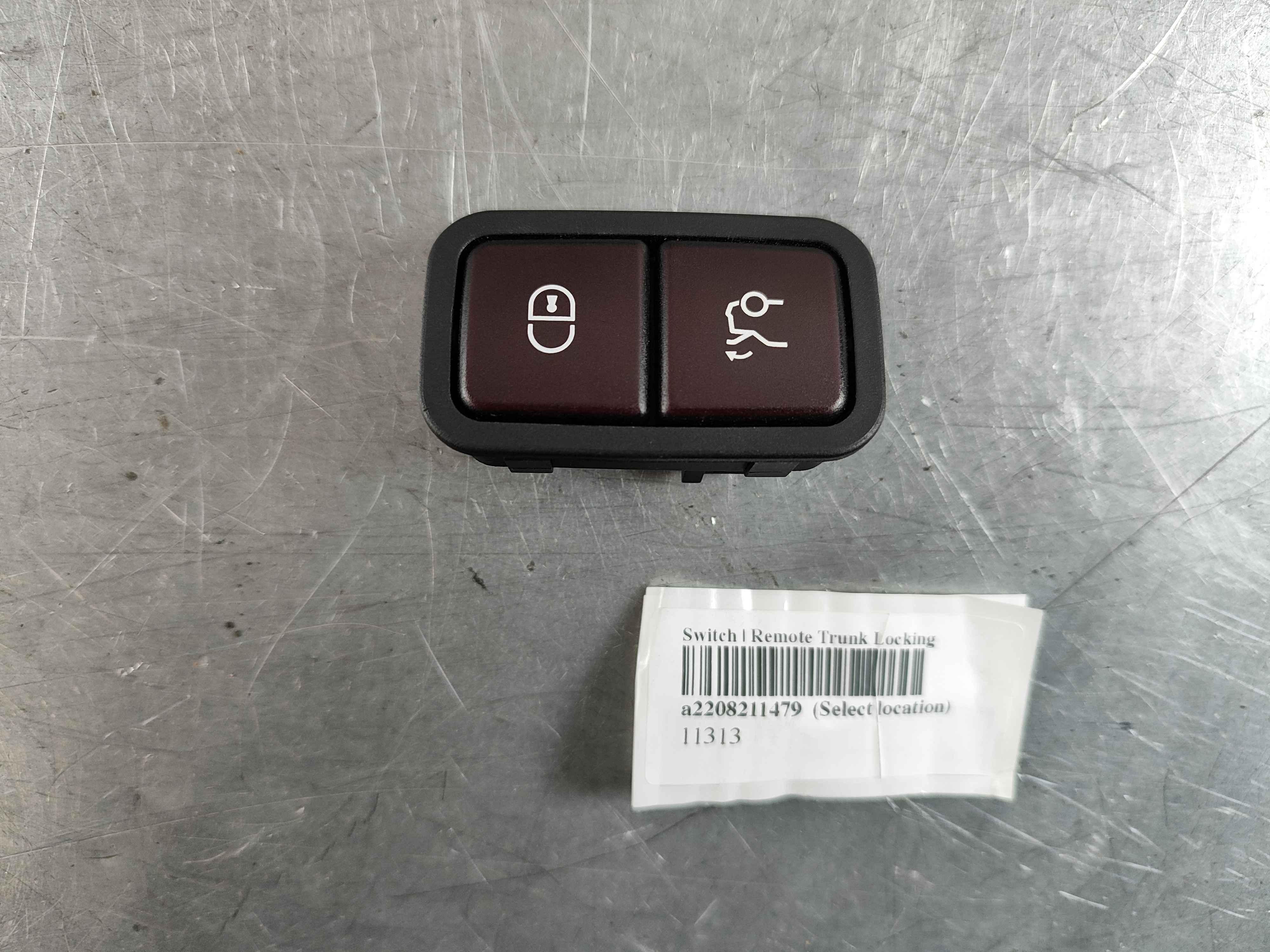 Switch | Remote Trunk Locking