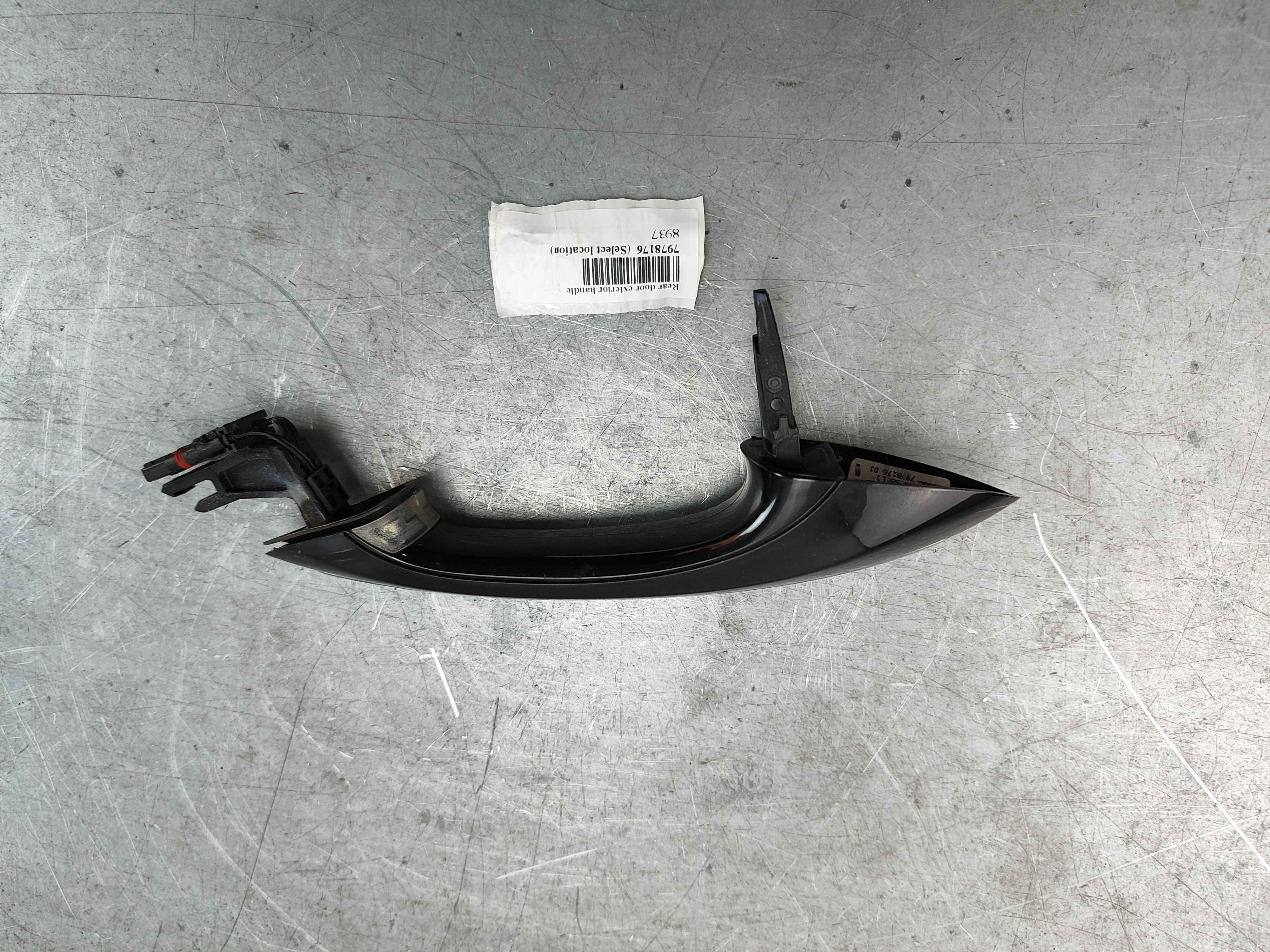 Rear door exterior handle