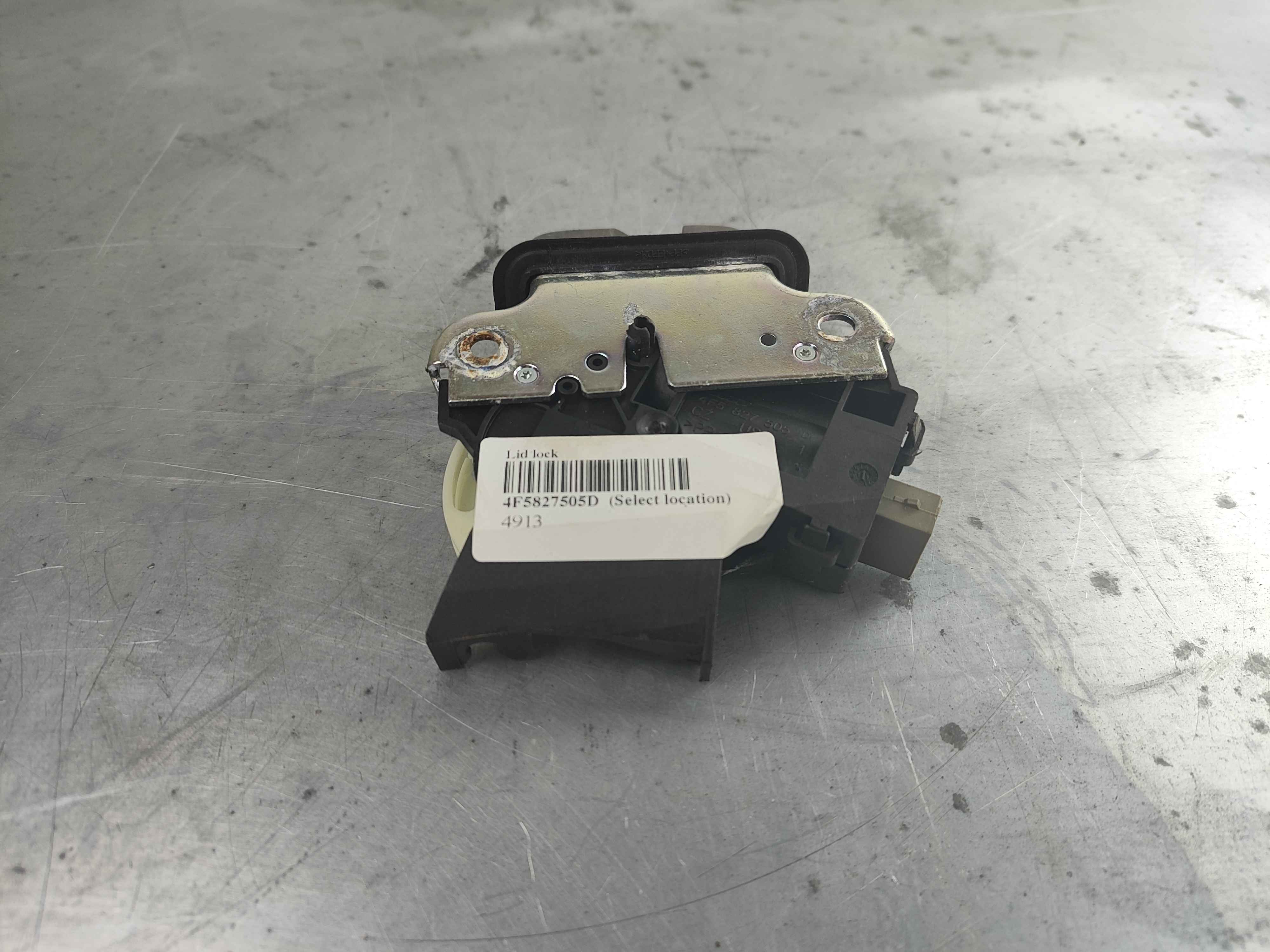 Lid lock