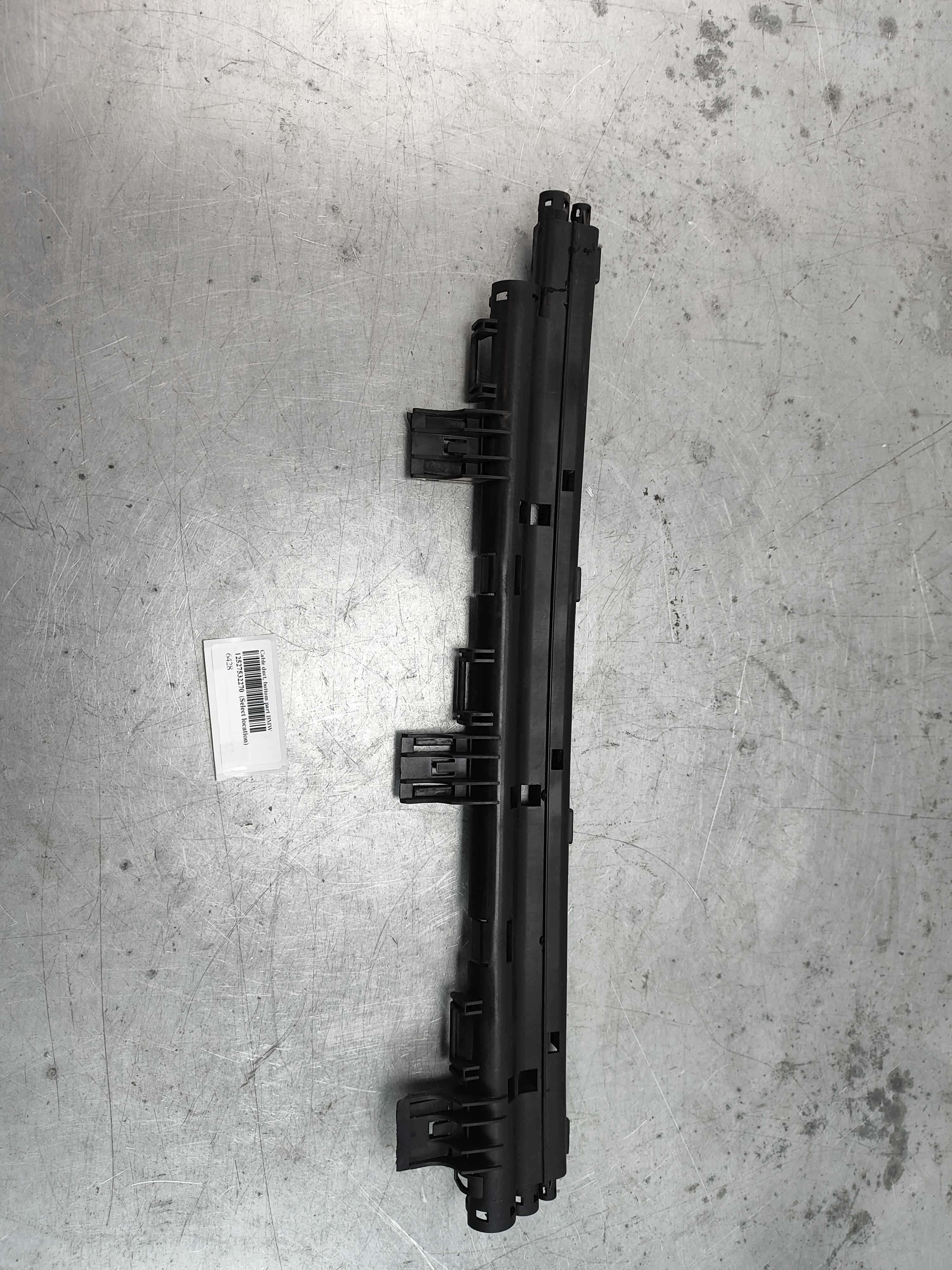 Cable duct, bottom part BMW