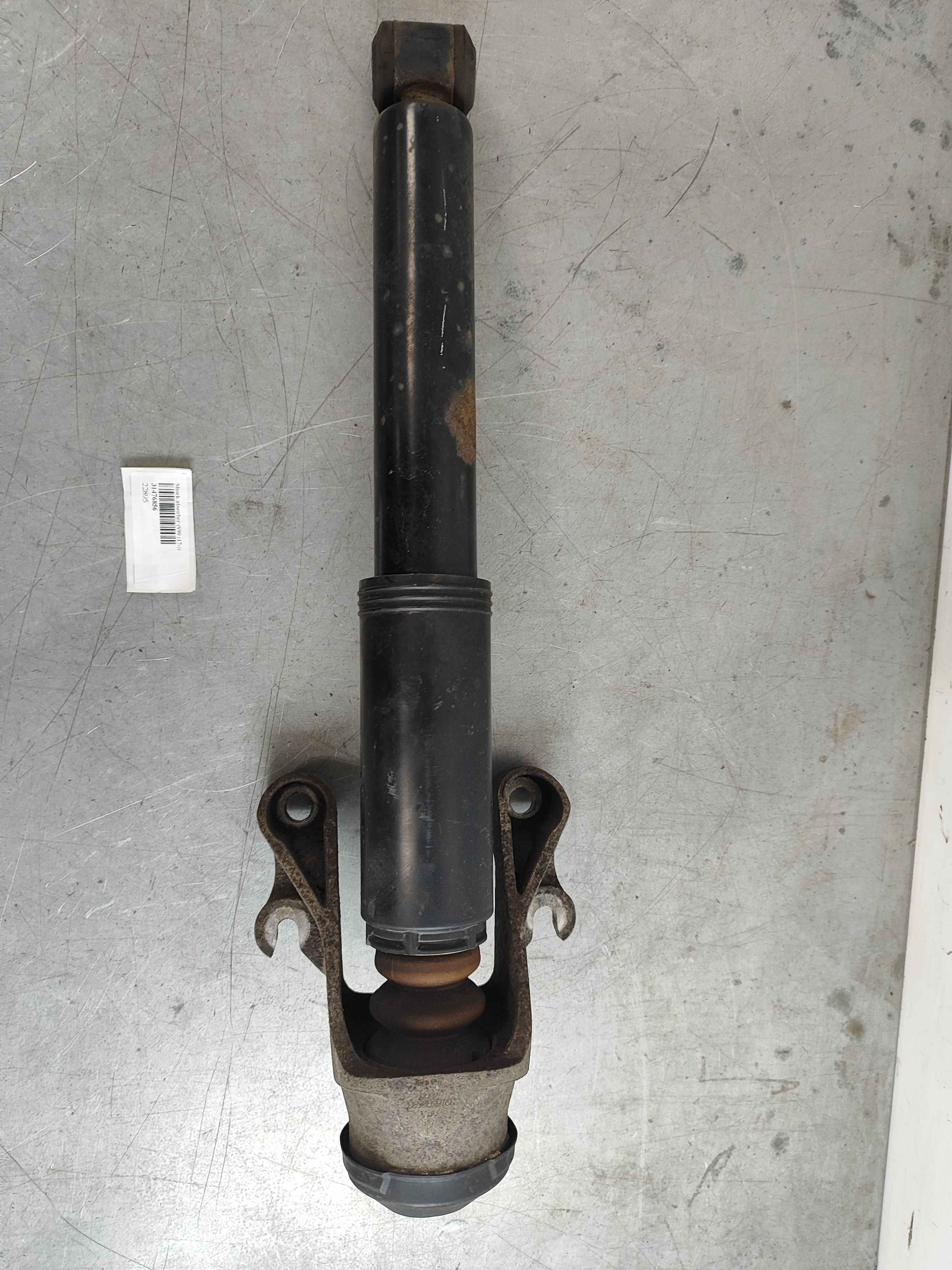 Shock absorber (S90 (17-))