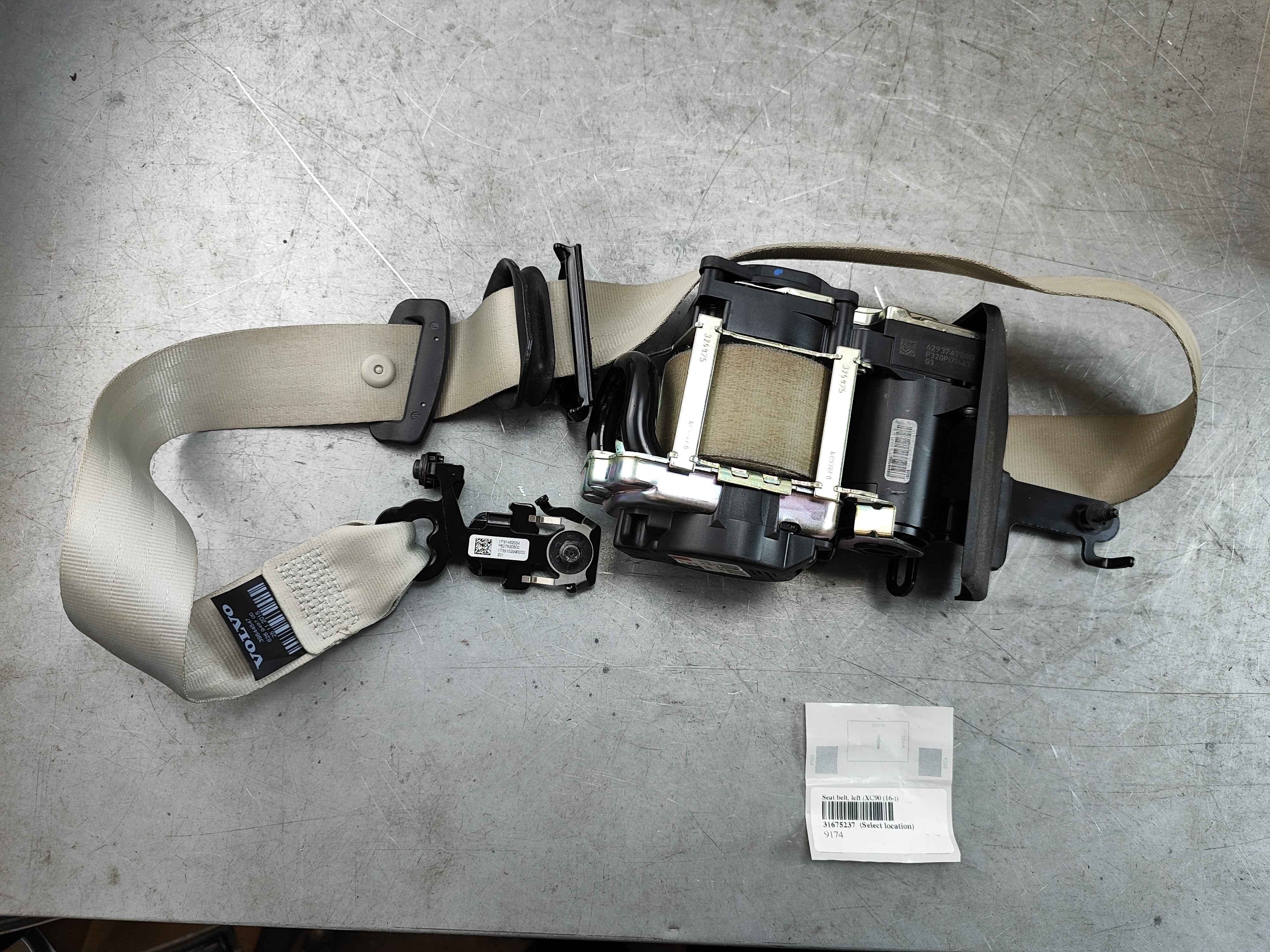 Seat belt, left (XC90 (16-))