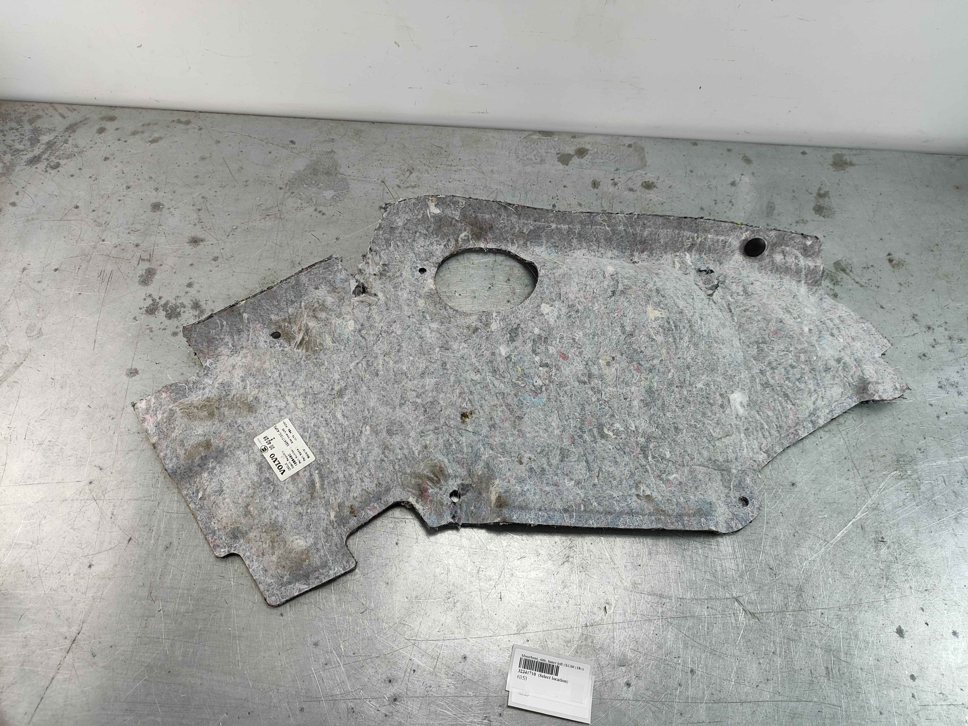 Absorbent, side, inner left (XC60 (18-))