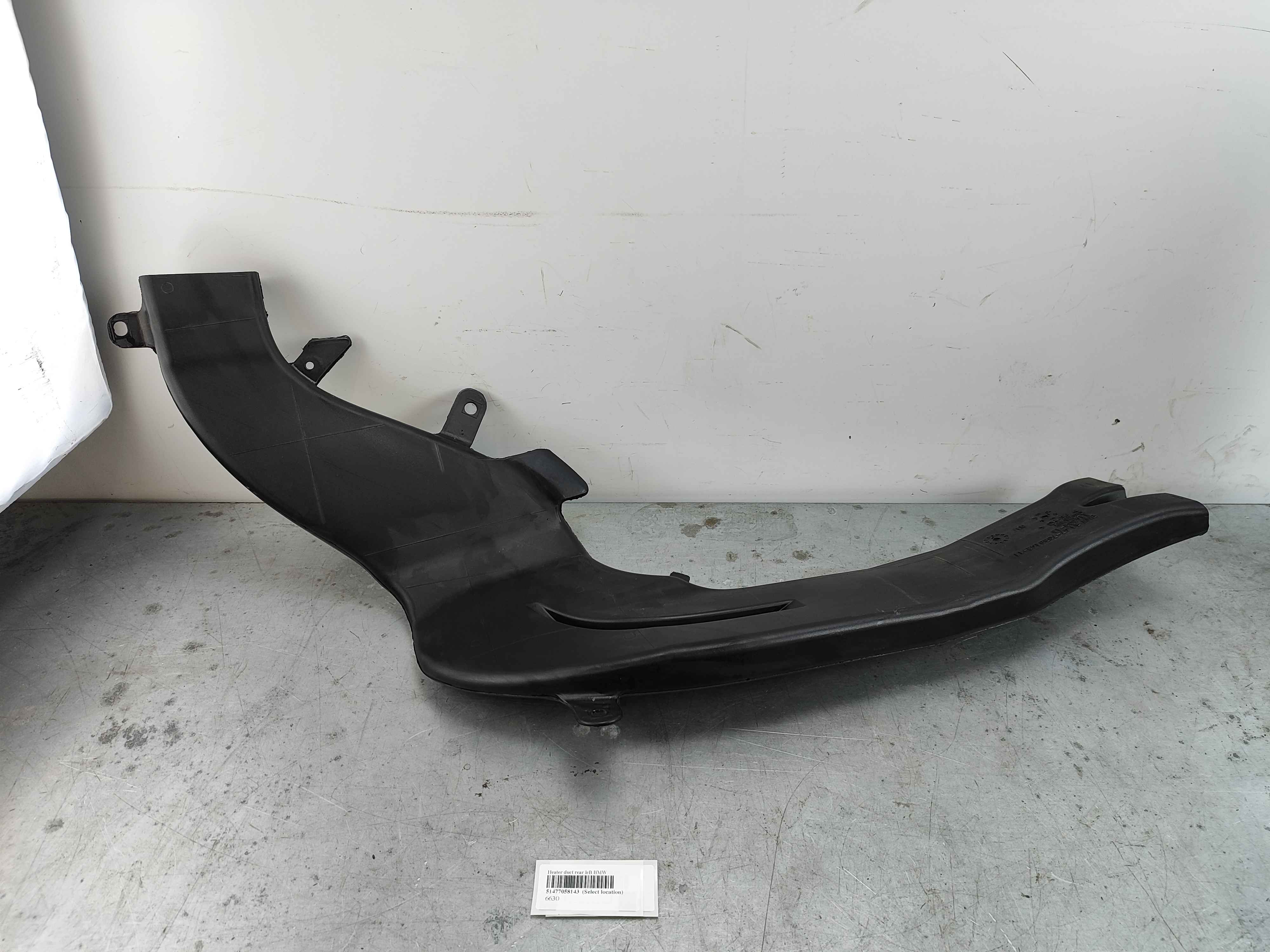 Heater duct rear left BMW