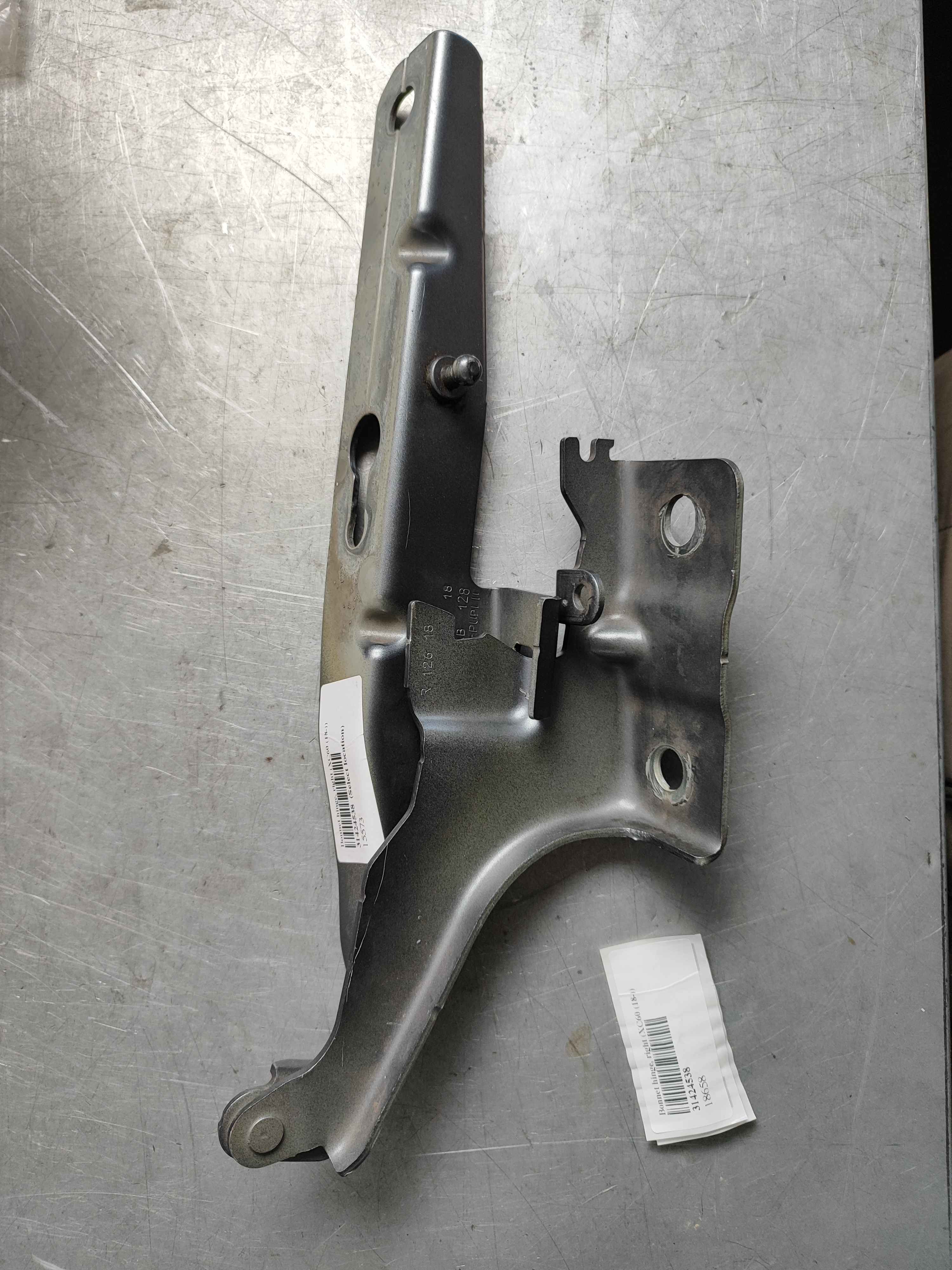 Bonnet hinge, right (XC60 (18-))