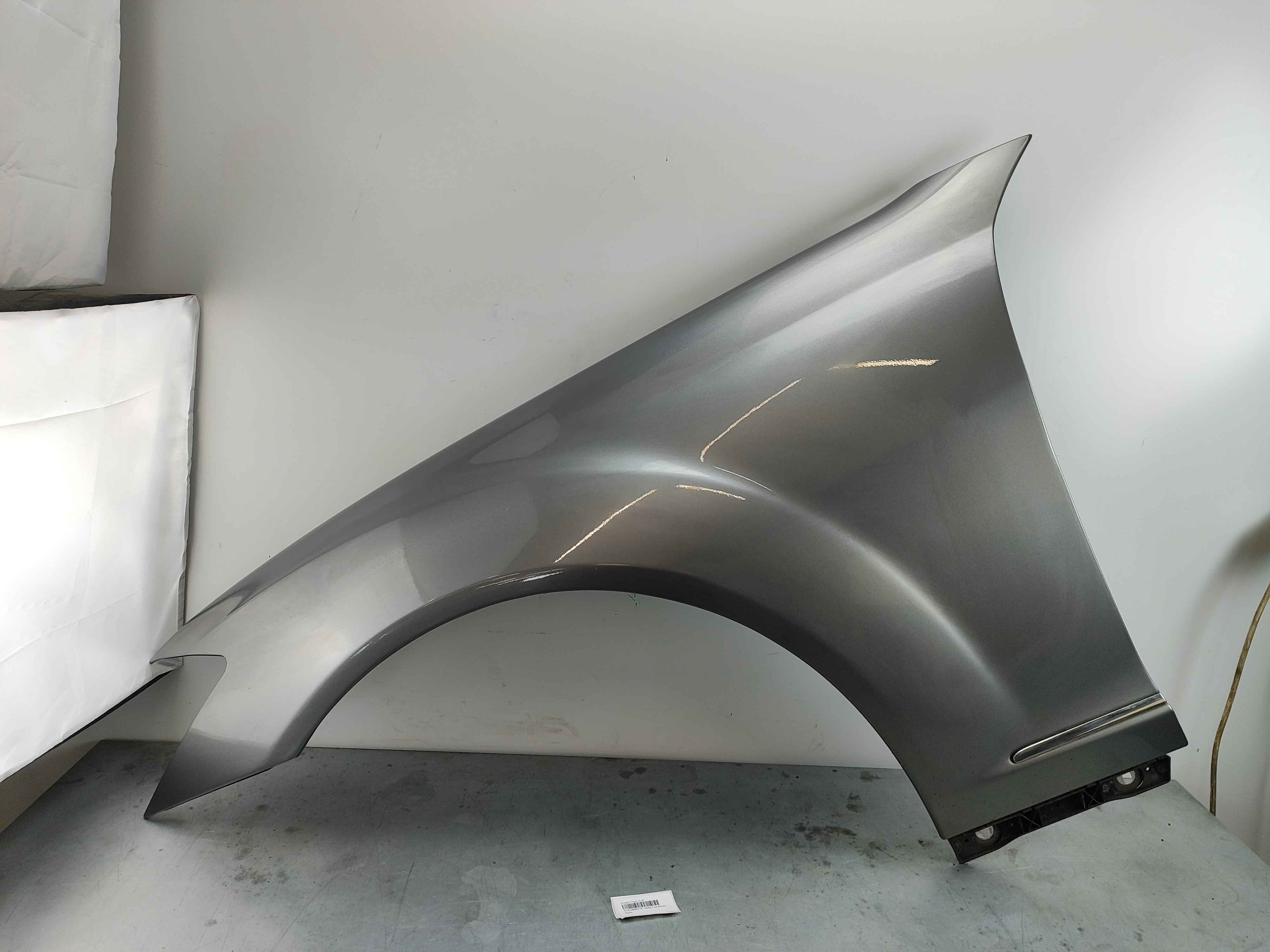 Fender Front | Left