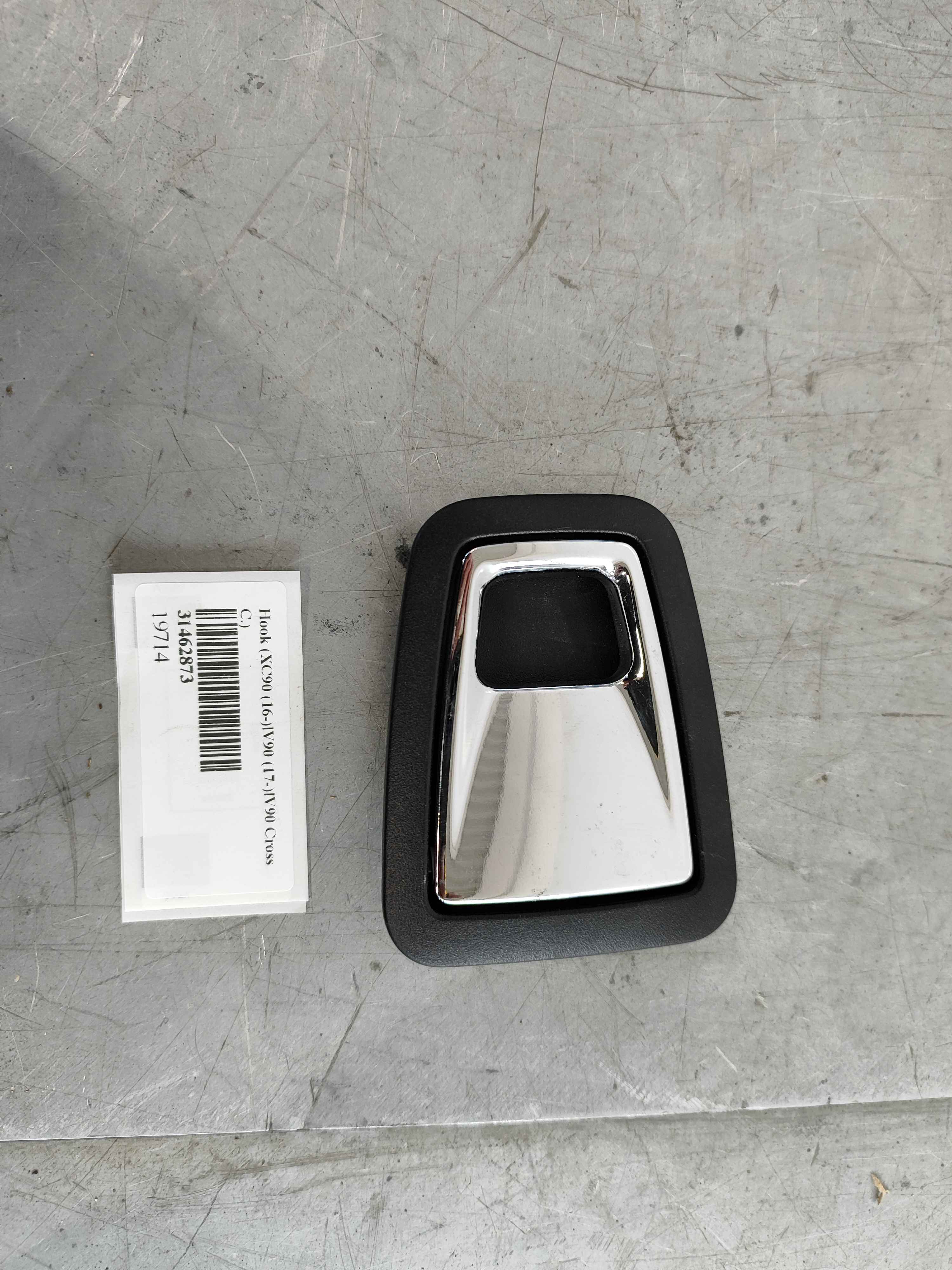 Hook (XC90 (16-)|V90 (17-)|V90 Cross C.)